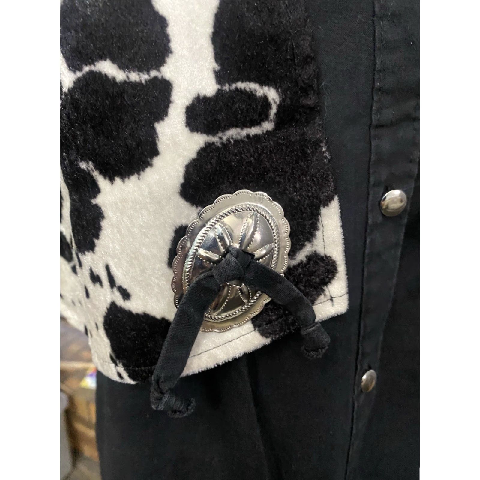 Vintage VINTAGE Sas’sa Western Shirt Womens Black Embellished Button Up 1980s Size M Size M / US 6-8 / IT 42-44 - 6 Thumbnail