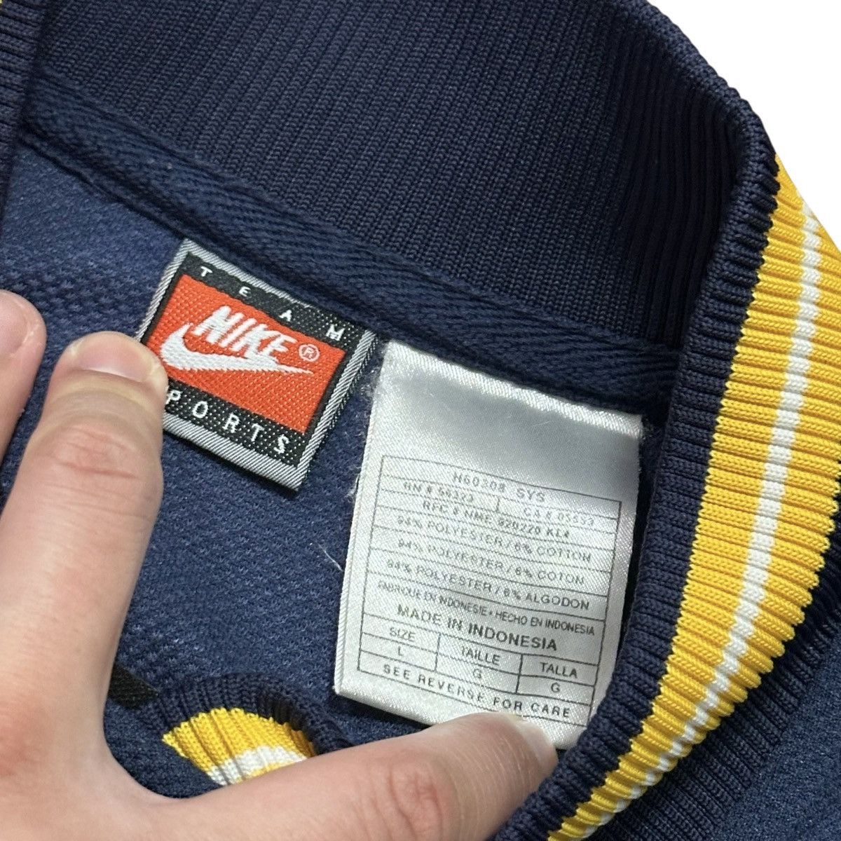 Nike Vintage Nike California Bears Basketball Shirt Warm Up Size US L / EU 52-54 / 3 - 5 Thumbnail