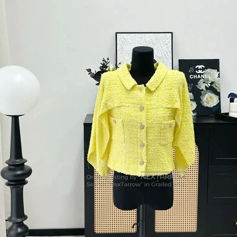 Chanel Chanel Yellow Tweed Short Sleeve Cardigan . Size S / US 4 / IT 40 - 3 Thumbnail