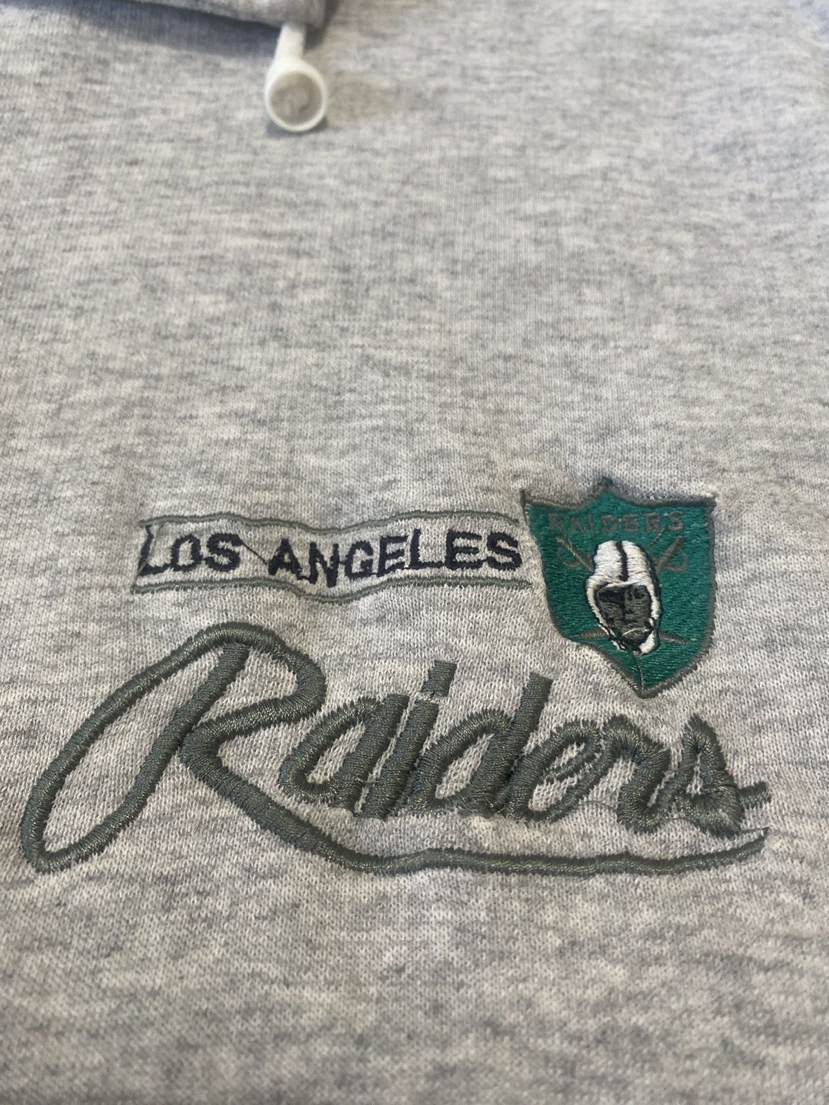 NFL Vintage nfl los angeles raiders crawneck Size US S / EU 44-46 / 1 - 3 Thumbnail
