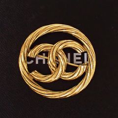 Chanel Chanel 22S Gold White Enamel Arm Cuff Bracelet Small