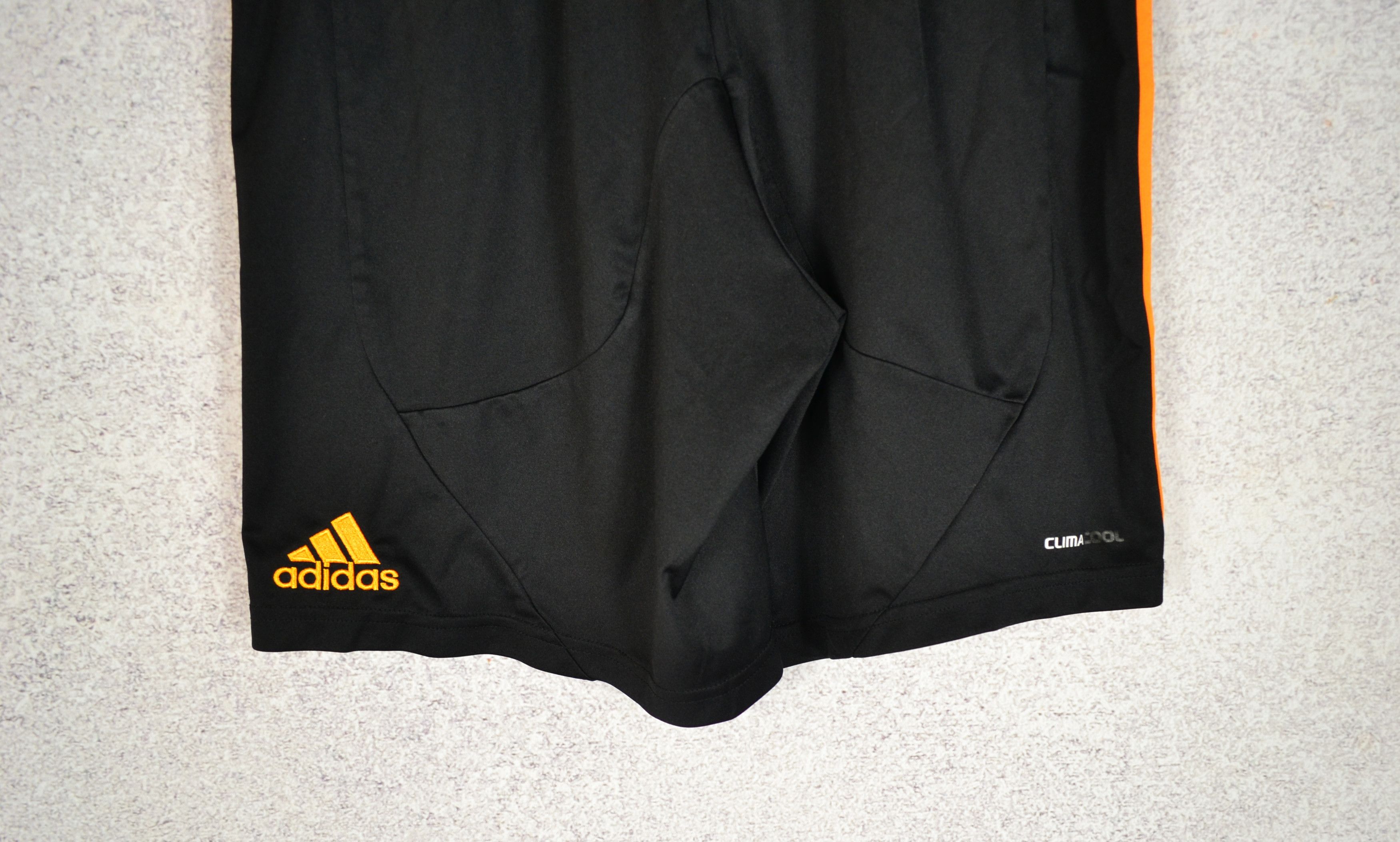 Vintage Chelsea FC Away Football Shorts Soccer 2010 2011 Adidas Size US 34 / EU 50 - 3 Thumbnail