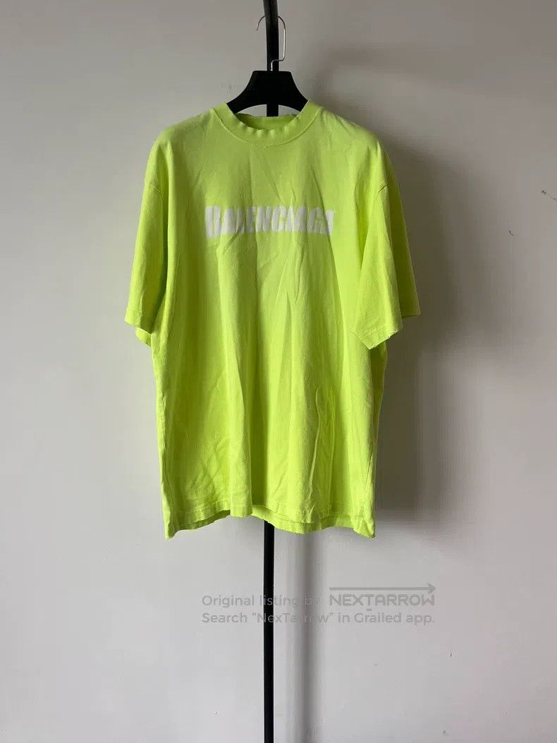 Balenciaga Balenciaga Ripped Letter Logo Distressed Round Neck Short Size US XXS / EU 40 - 1 Thumbnail