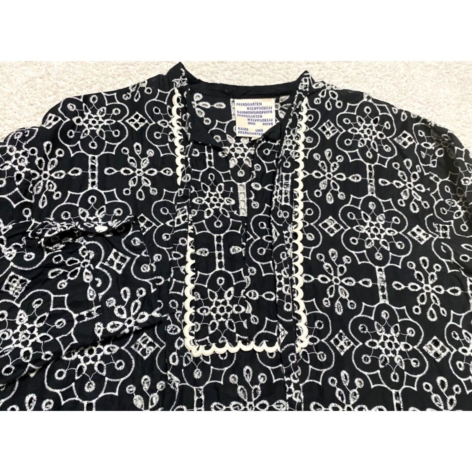 Baum und Pferdgarten Baum und Pferdgarten Shirt Womens sz 40 L/S Black Geometric Organic Cotton Blouse V-Neck Size S / US 4 / IT 40 - 2 Thumbnail