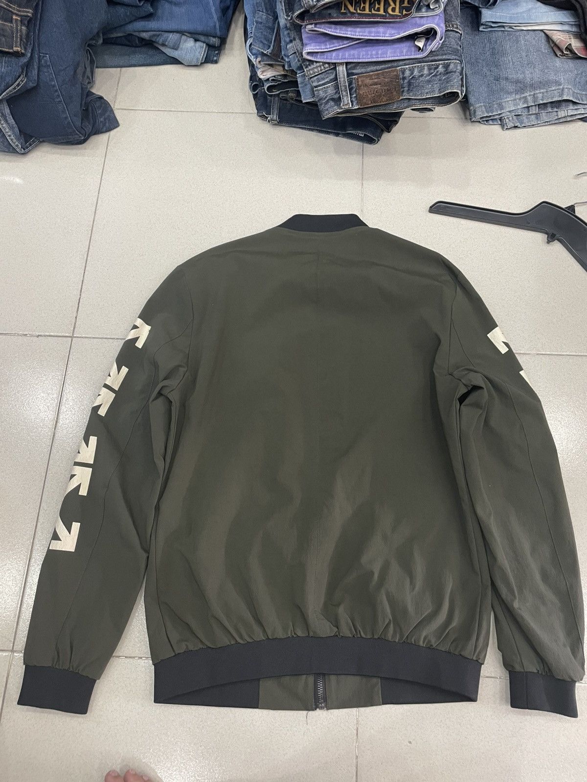Other Good bomber Size US L / EU 52-54 / 3 - 8 Thumbnail