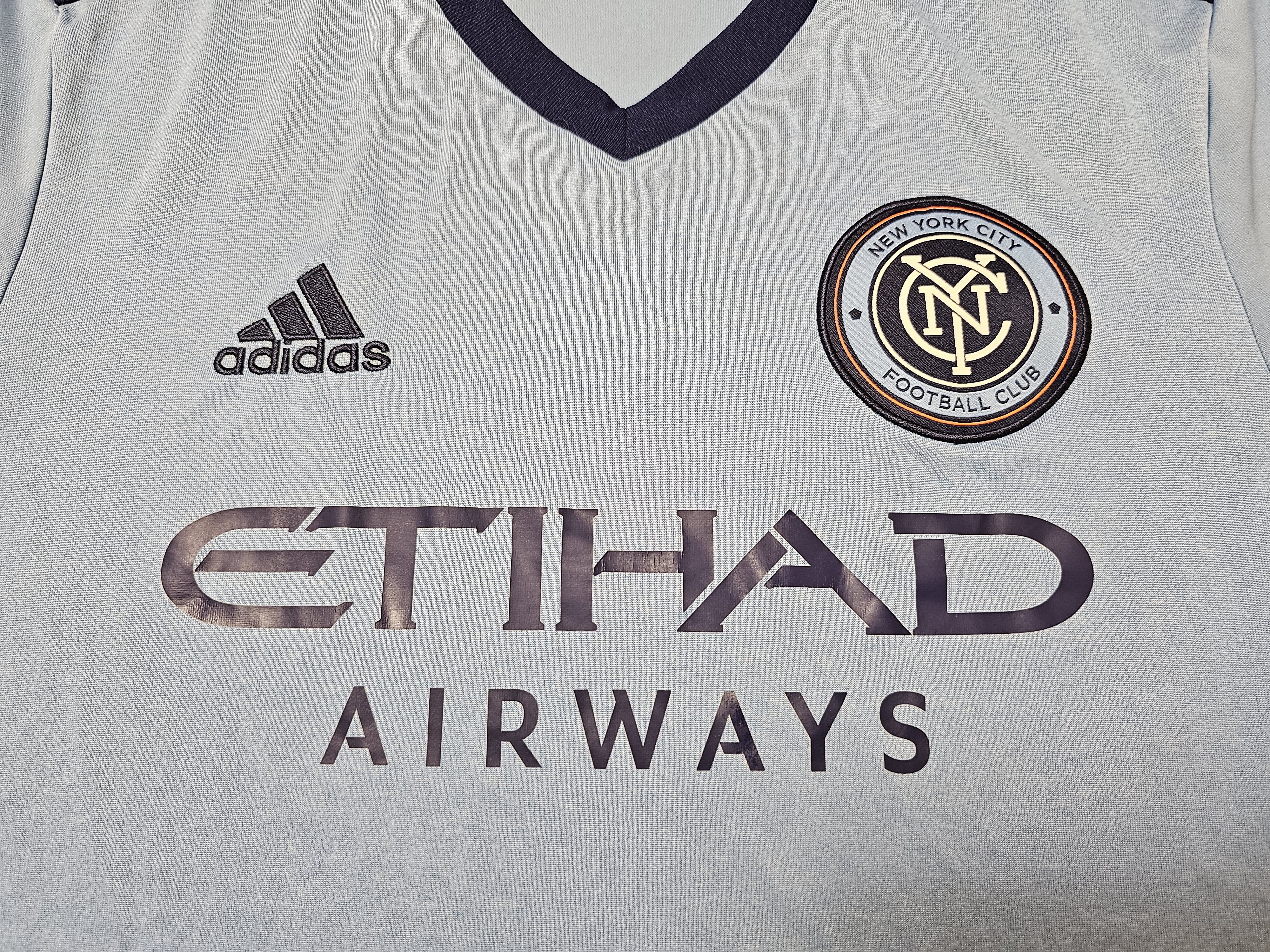 Adidas NEW YORK CITY 2017 2018 HOME FOOTBALL SOCCER JERSEY MLS Size US M / EU 48-50 / 2 - 3 Thumbnail