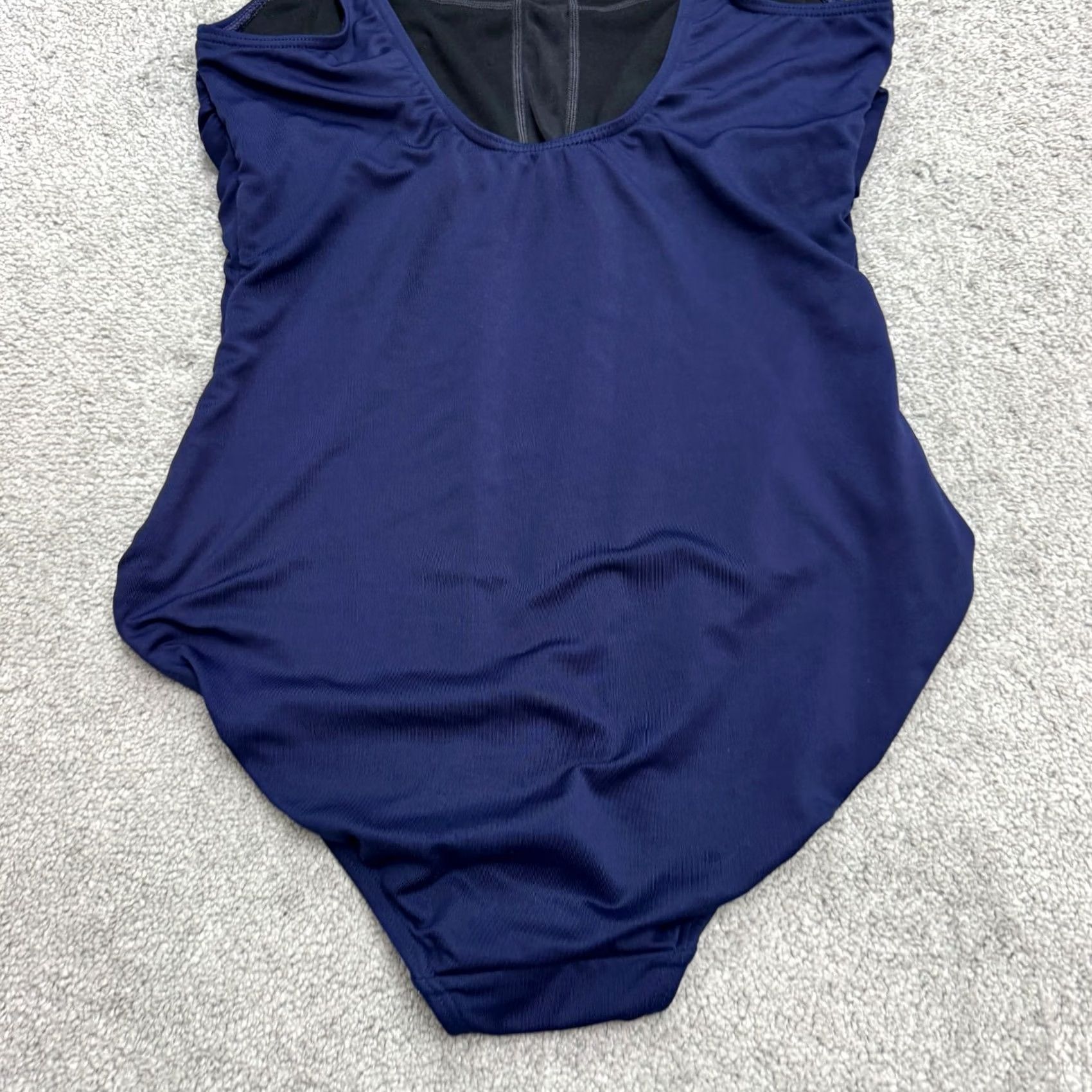 Vintage TYR One Piece Swimwear Womens 10 Blue Padded Tummy Control Beachwear Size ONE SIZE - 4 Thumbnail