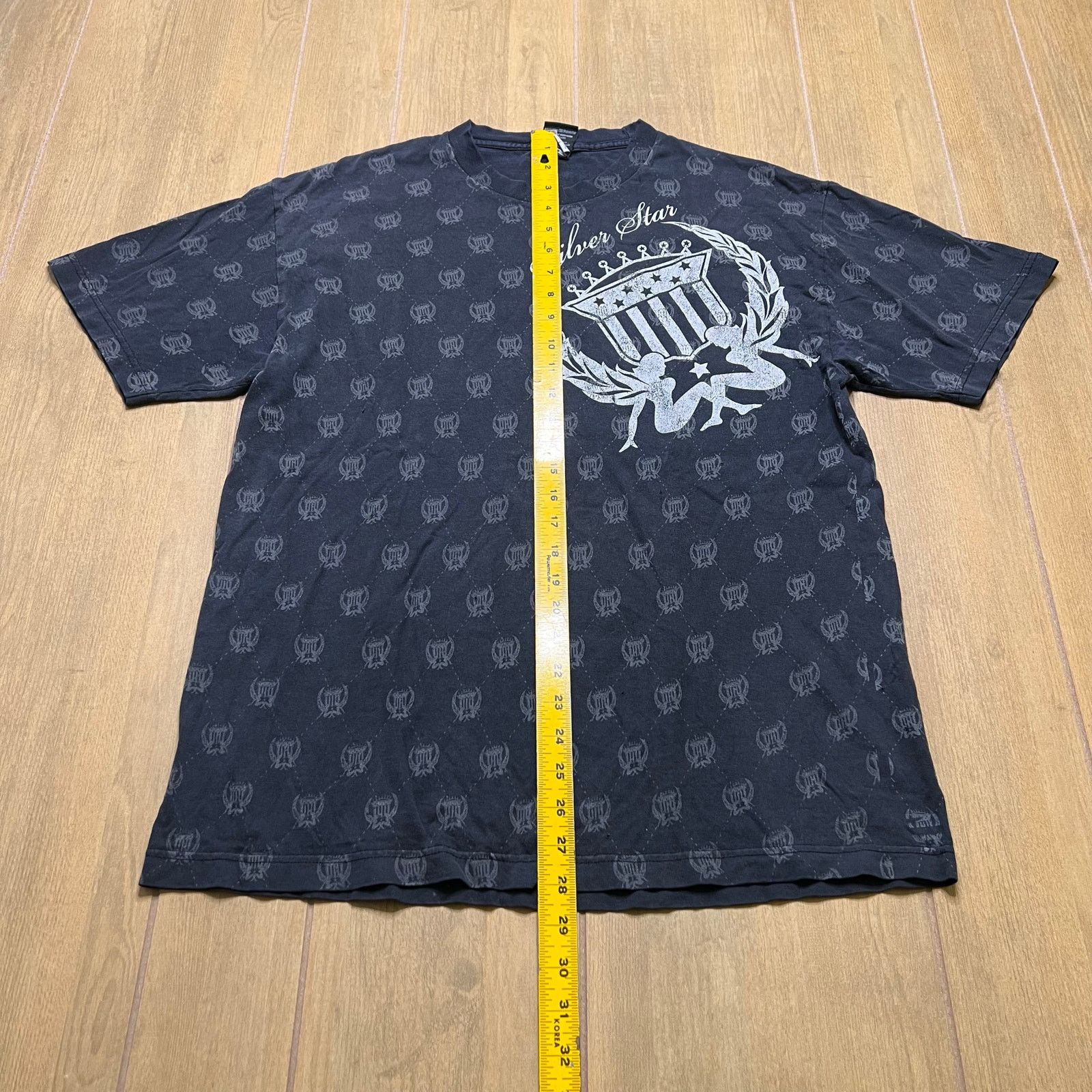 Vintage Y2K Silver Star All Over Print Graphic T-Shirt Men Sz Large Size US L / EU 52-54 / 3 - 5 Thumbnail
