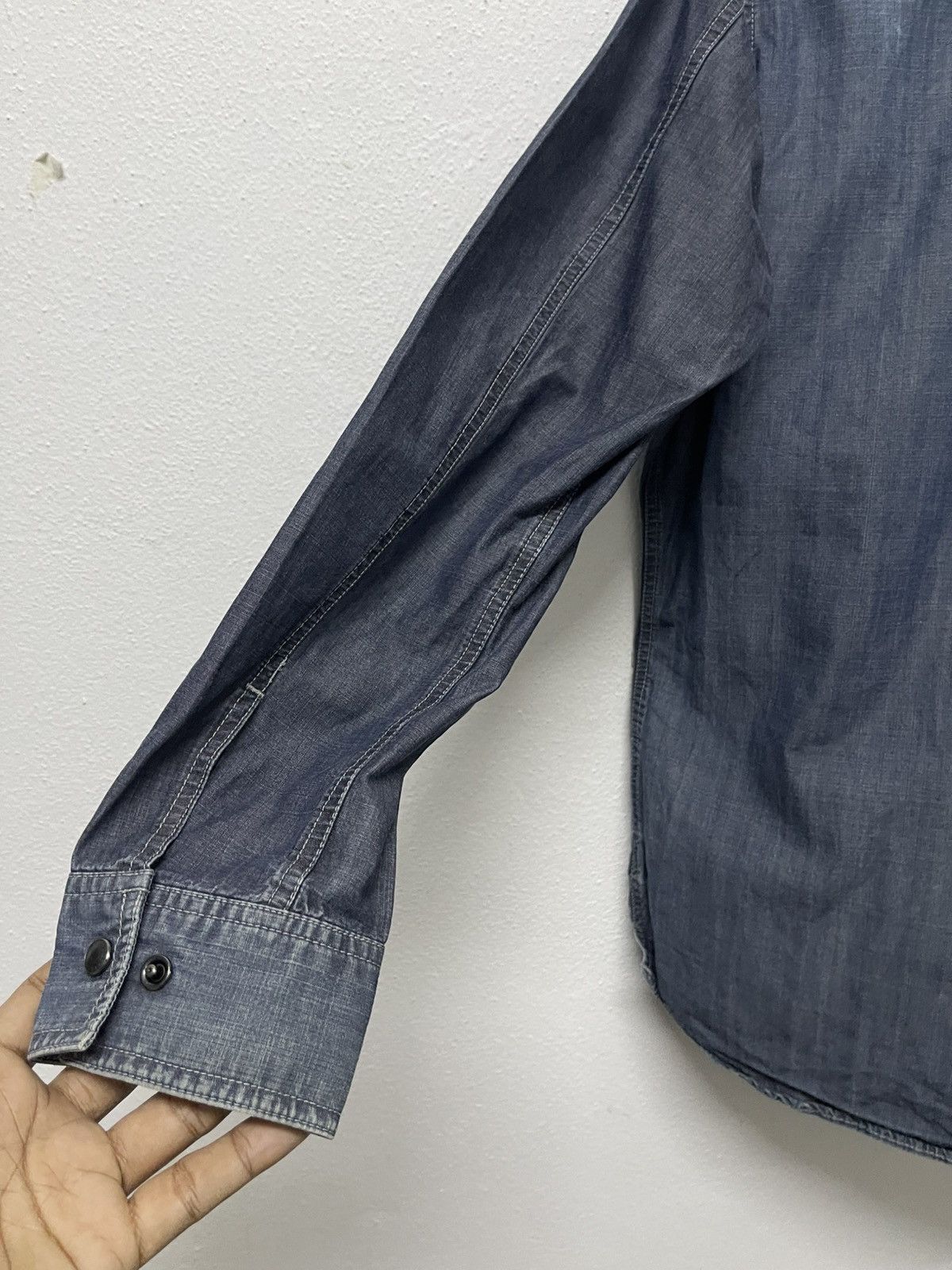 Burberry 90s BURBERRY LONDON DENIM SNAP BUTTON UP SHIRT Size US M / EU 48-50 / 2 - 10 Thumbnail