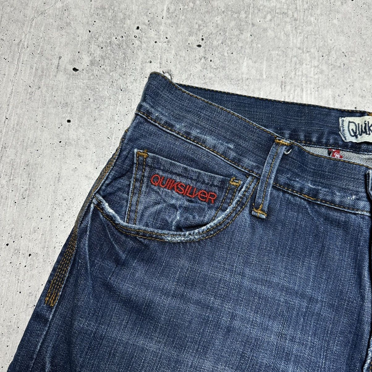 Denime × Quiksilver × Vintage Quiksilver vintage jeans big logo blue denim Size US 32 / EU 48 - 9 Thumbnail