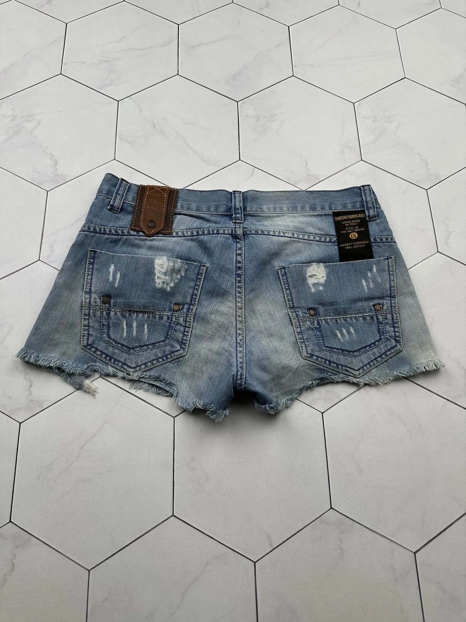 Takeshy Kurosawa Takeshy Kurosawa Vintage Mini Shorts (B133) Size US 32 / EU 48 - 12 Thumbnail