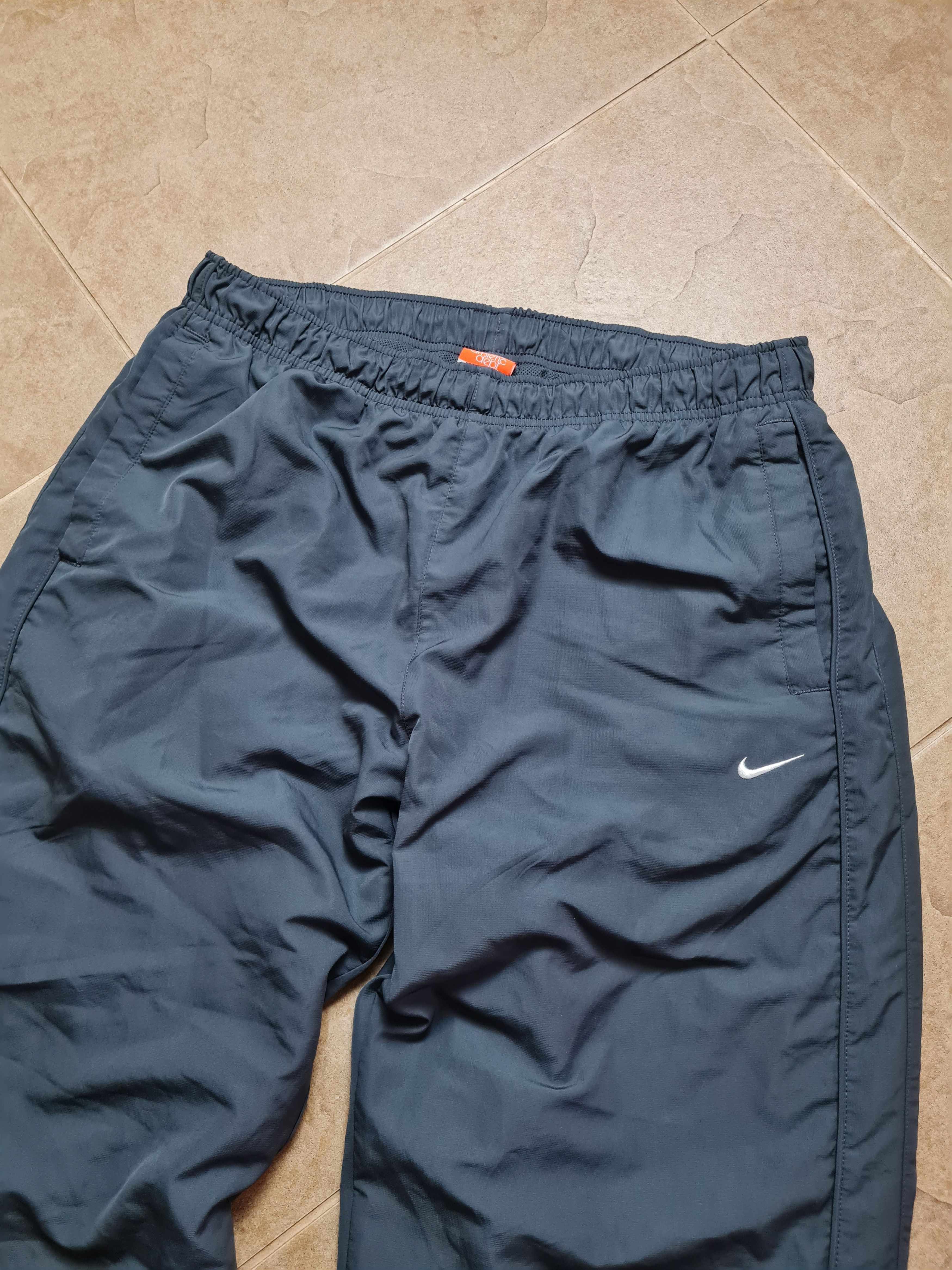 Nike Drill Track Pants Swoosh Y2K Rap TN Nike Nylon Big Logo Size US 34 / EU 50 - 8 Thumbnail