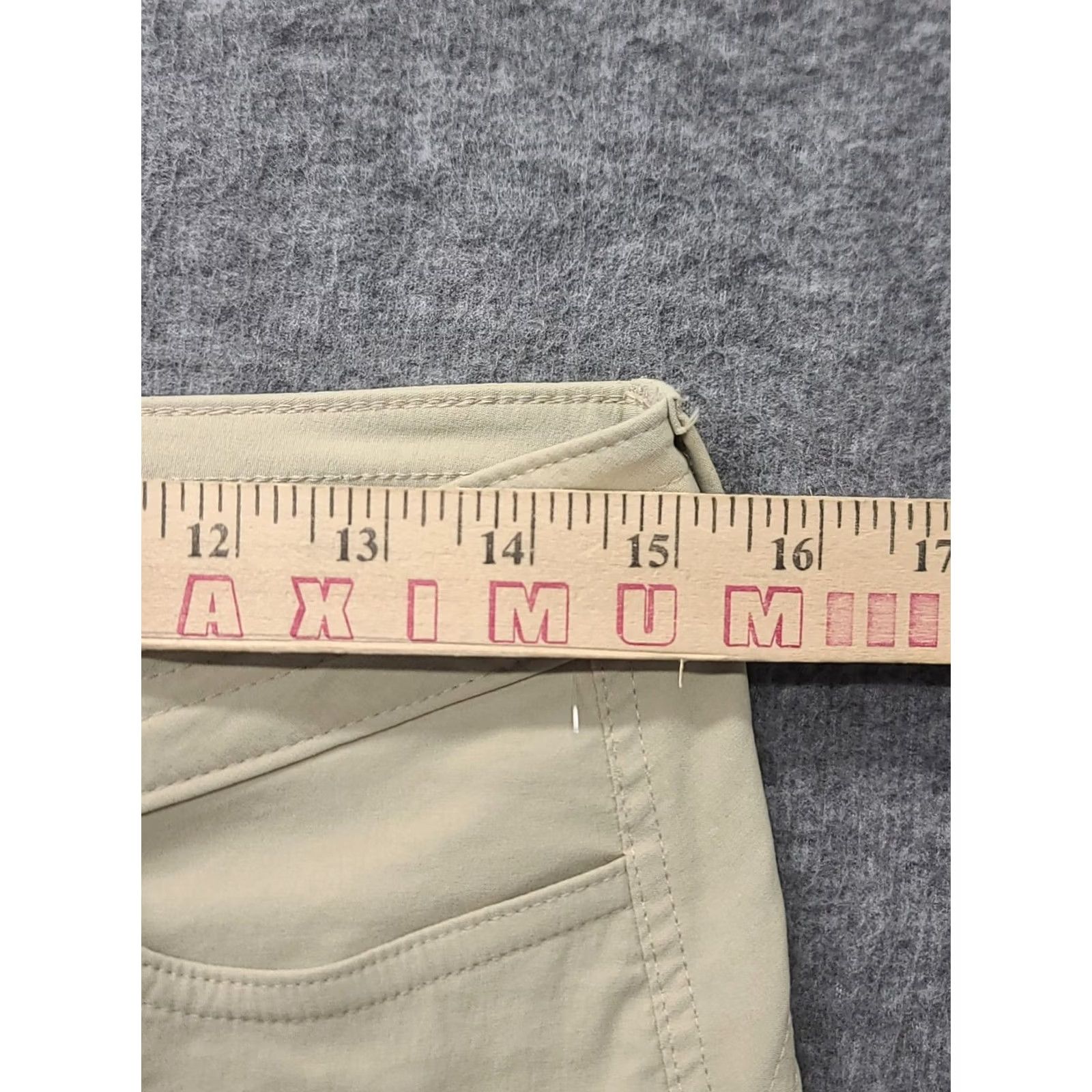 Eddie Bauer Eddie Bauer Capri Pants Womens 4x20 Relaxed Mid Rise Outdoors Hiking Beige Nylon Spandex Pockets Capris Size ONE SIZE - 3 Thumbnail