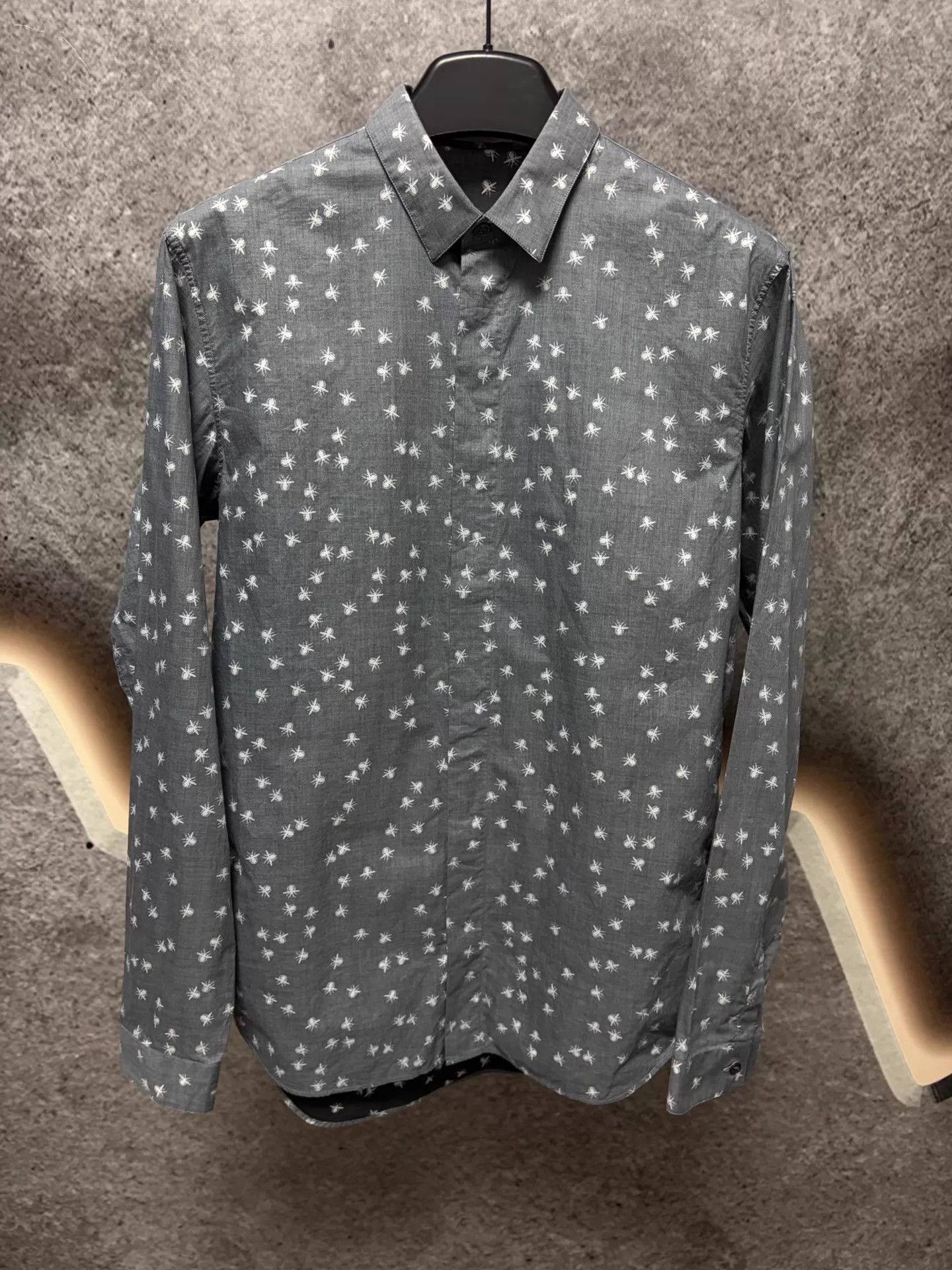 Dior Dior Men's Black & Gray Bee Print Shirt Size US M / EU 48-50 / 2 - 1 Thumbnail