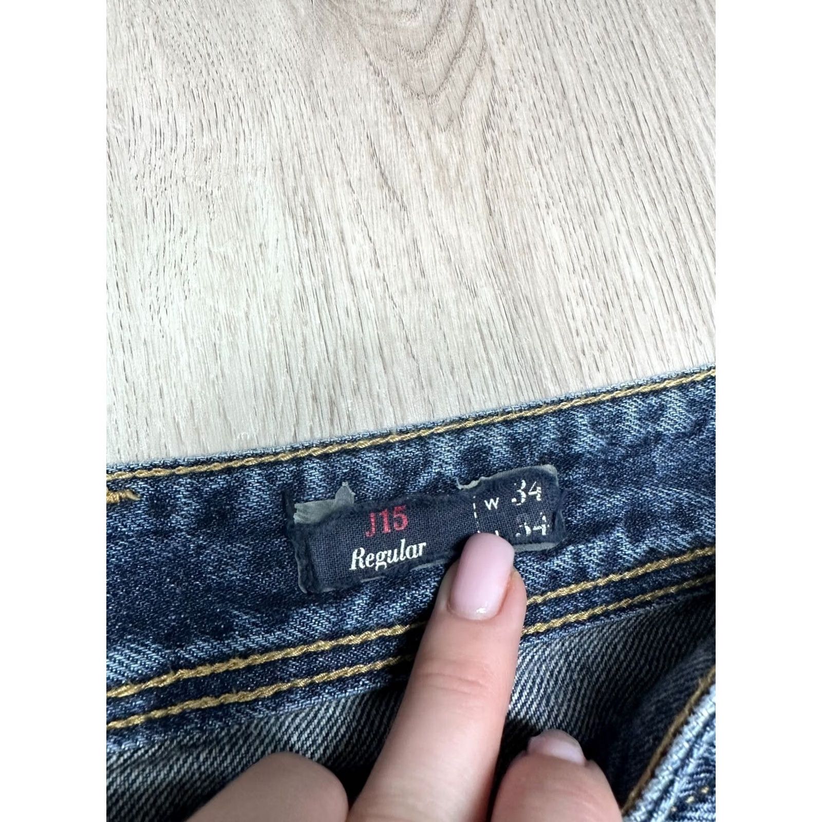 Vintage Armani Jeans Jeans Mens Denim Size 34 Blue Regular Straight 34 in Inseam 34 cm 84 cm 46 cm 22 cm Pants Pants Mens Denim Vintage No 34 Miscellaneous Size US 34 / EU 50 - 7 Thumbnail
