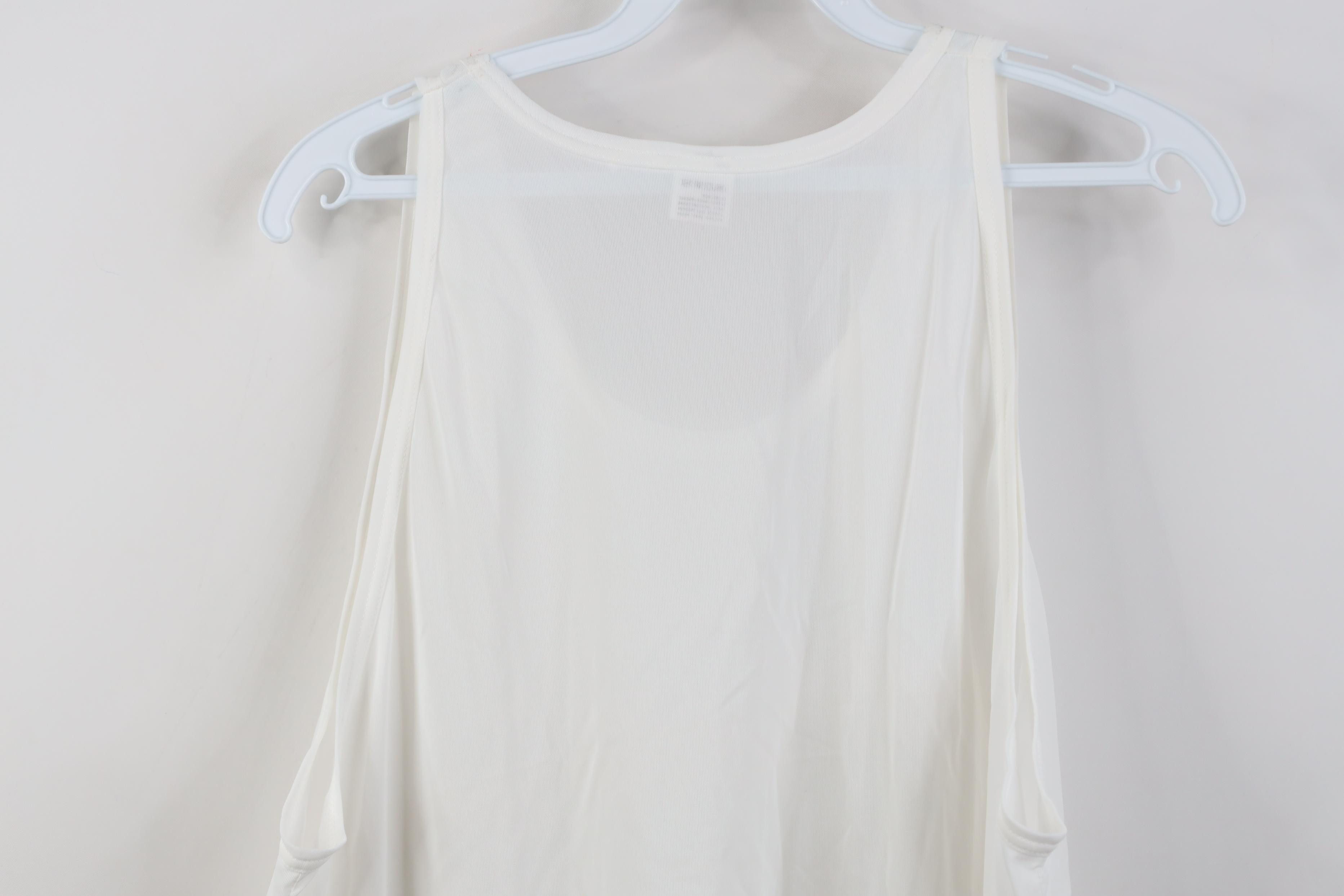 Vintage Vintage 70s Streetwear Mesh Nylon Tank Top T-Shirt White USA Size US L / EU 52-54 / 3 - 10 Thumbnail