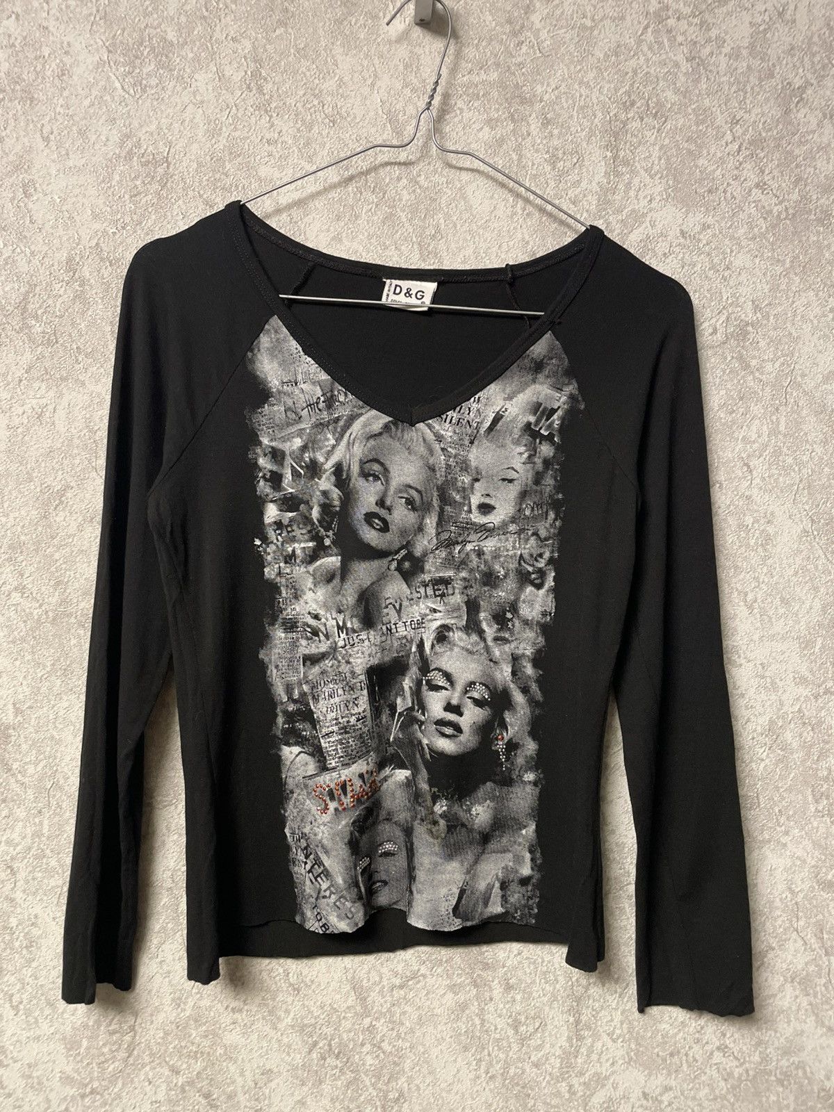 Dolce & Gabbana Dolce Gabbana DG Marilyn Monroe Newspaper Long Sleeve Top Size XS / US 0-2 / IT 36-38 - 1 Thumbnail