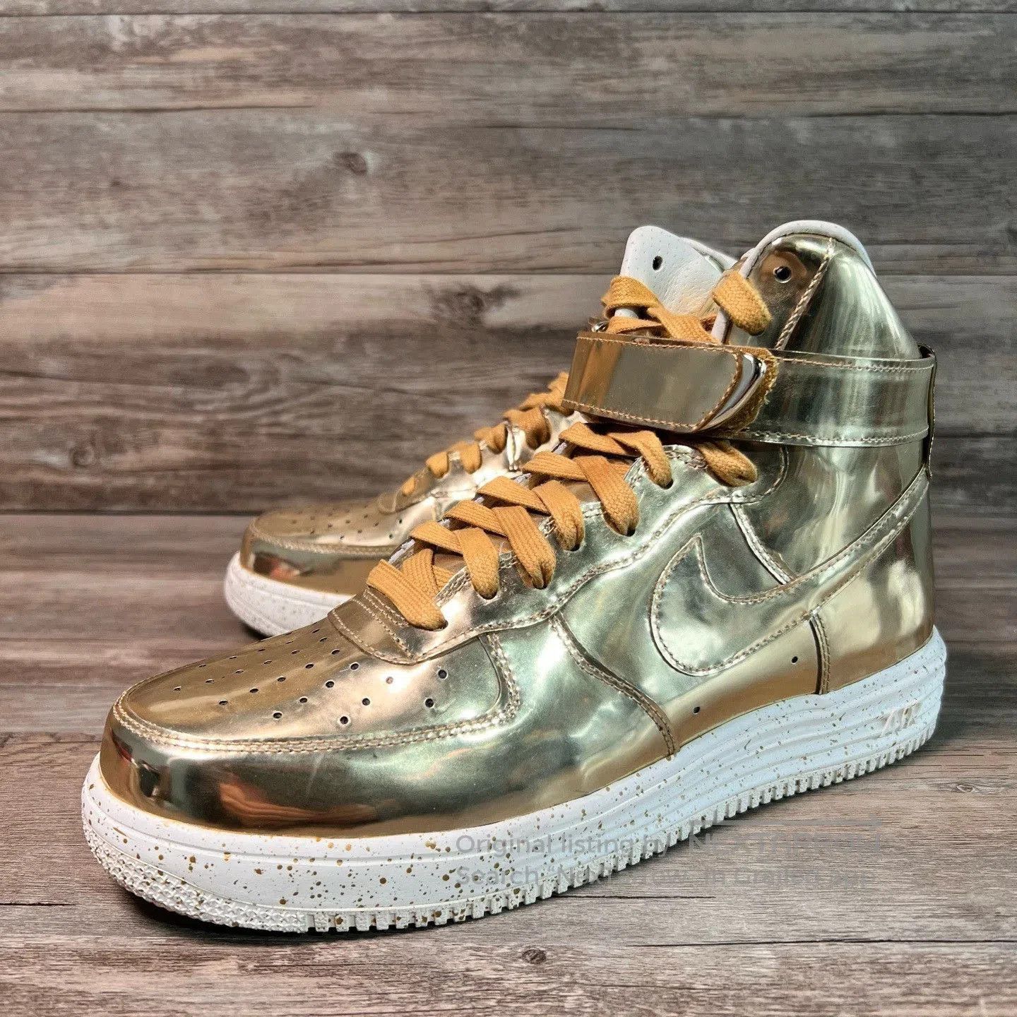 Air Force 1 Metallic Gold High-Top.