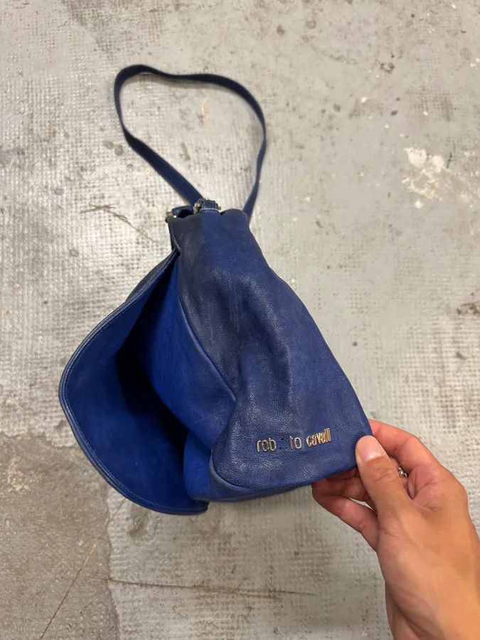 Roberto Cavalli 2000s Roberto Cavalli Blue Leather Crocodile Effect Handle Bag Size ONE SIZE - 9 Thumbnail