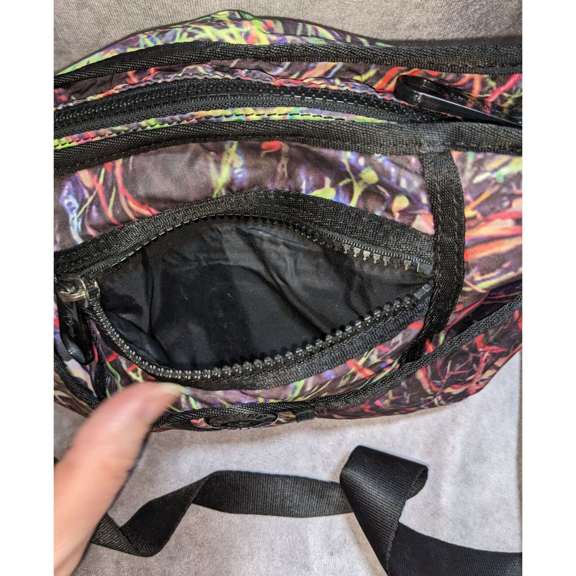 Other Kipling Vintage 90s Crossbody Bag With Abstract Pattern & Mu Size ONE SIZE - 7 Thumbnail