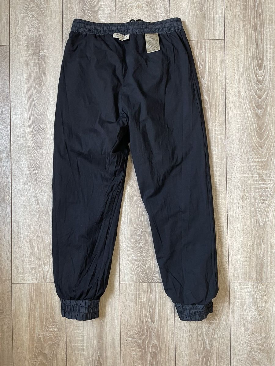 Burberry Burberry nylon jogger big logo rare pants Size US 35 - 5 Thumbnail
