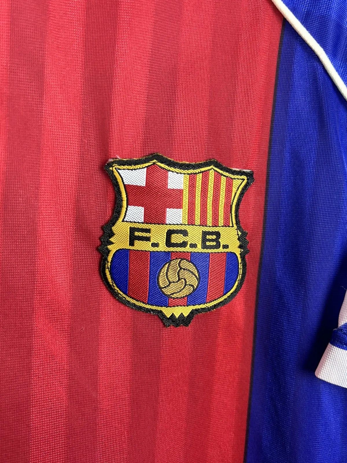 Vintage 90s Vintage 1992/93/94 F.C. Barcelona Rogers Licensed Jersey Size US L / EU 52-54 / 3 - 3 Thumbnail