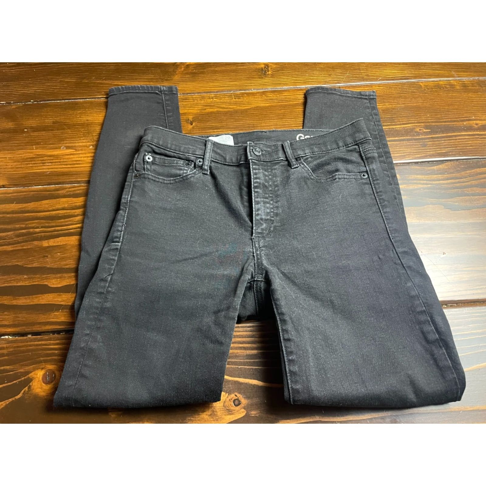 Gap **Gap 1969 Women's Size 29S True Skinny Black Denim Jeans** User: Gap 1969 Women's Size 29S True Skinny Black Denim Jeans Size 28" / US 6 / IT 42 - 2 Thumbnail