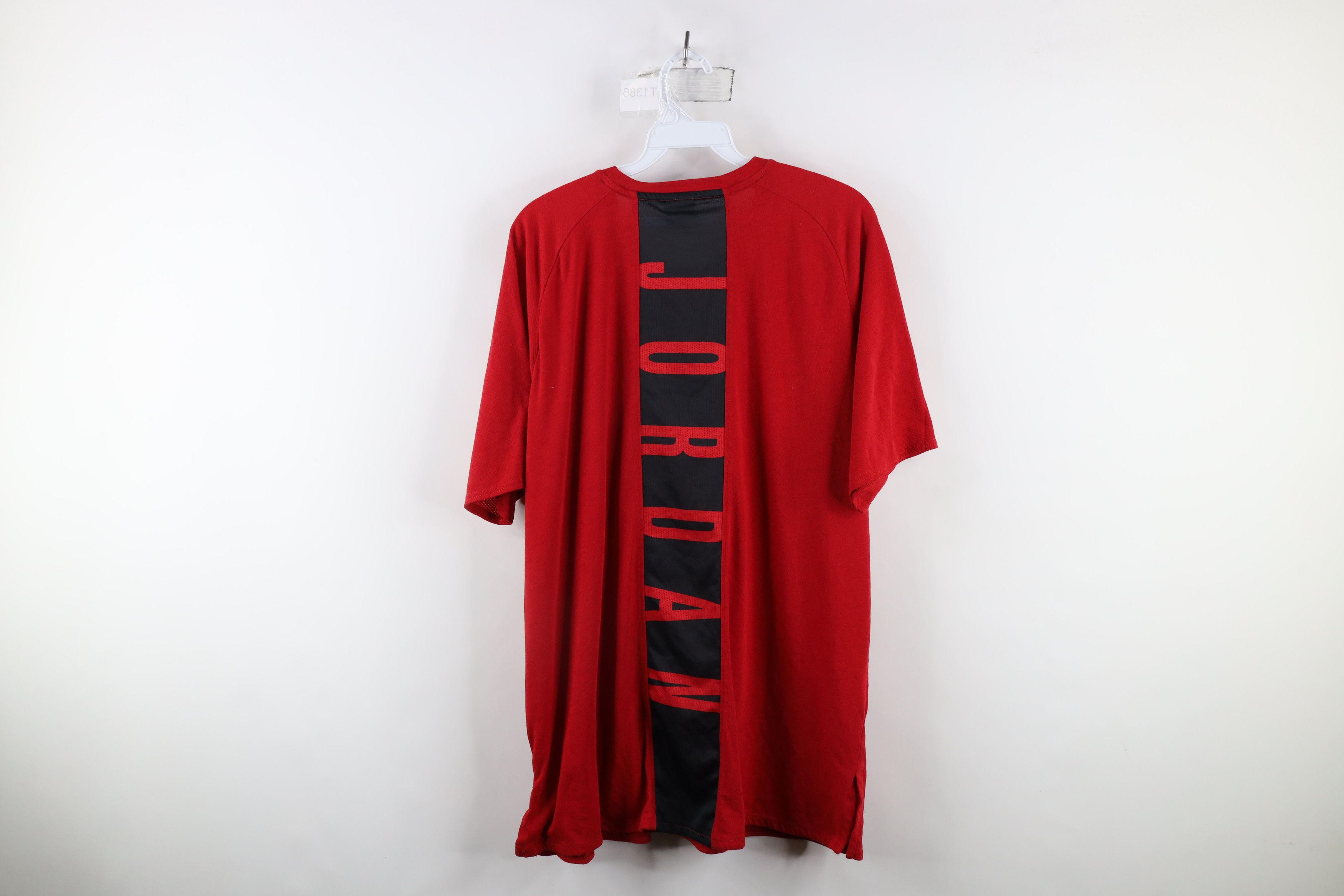 Nike × Vintage Nike Air Jordan Center Logo Knit Short Sleeve T-Shirt Red Size US XL / EU 56 / 4 - 9 Thumbnail