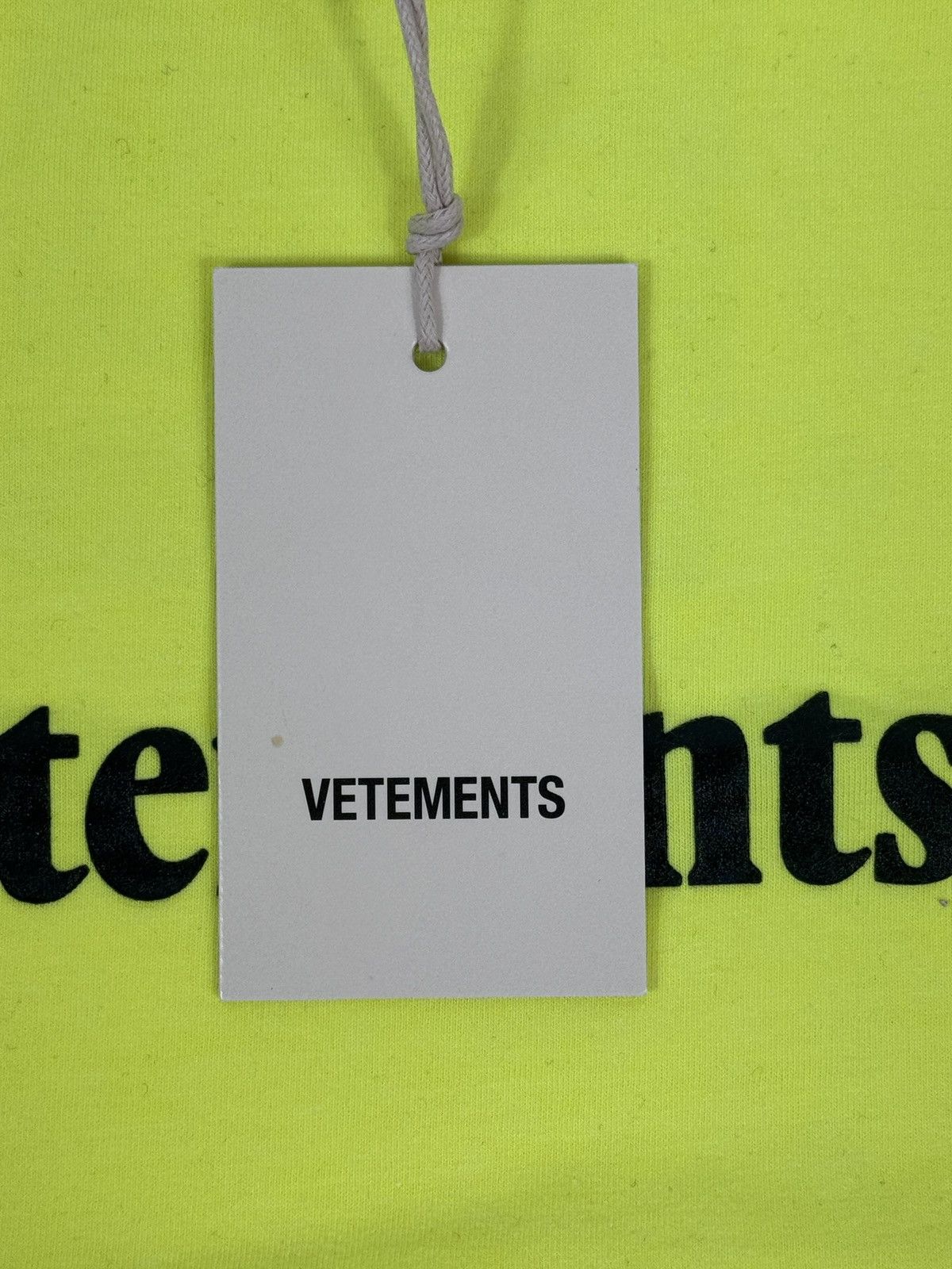 Vetements VOLT LOGO PRINT OVERSIZED T-SHIRT Size US XL / EU 56 / 4 - 7 Thumbnail