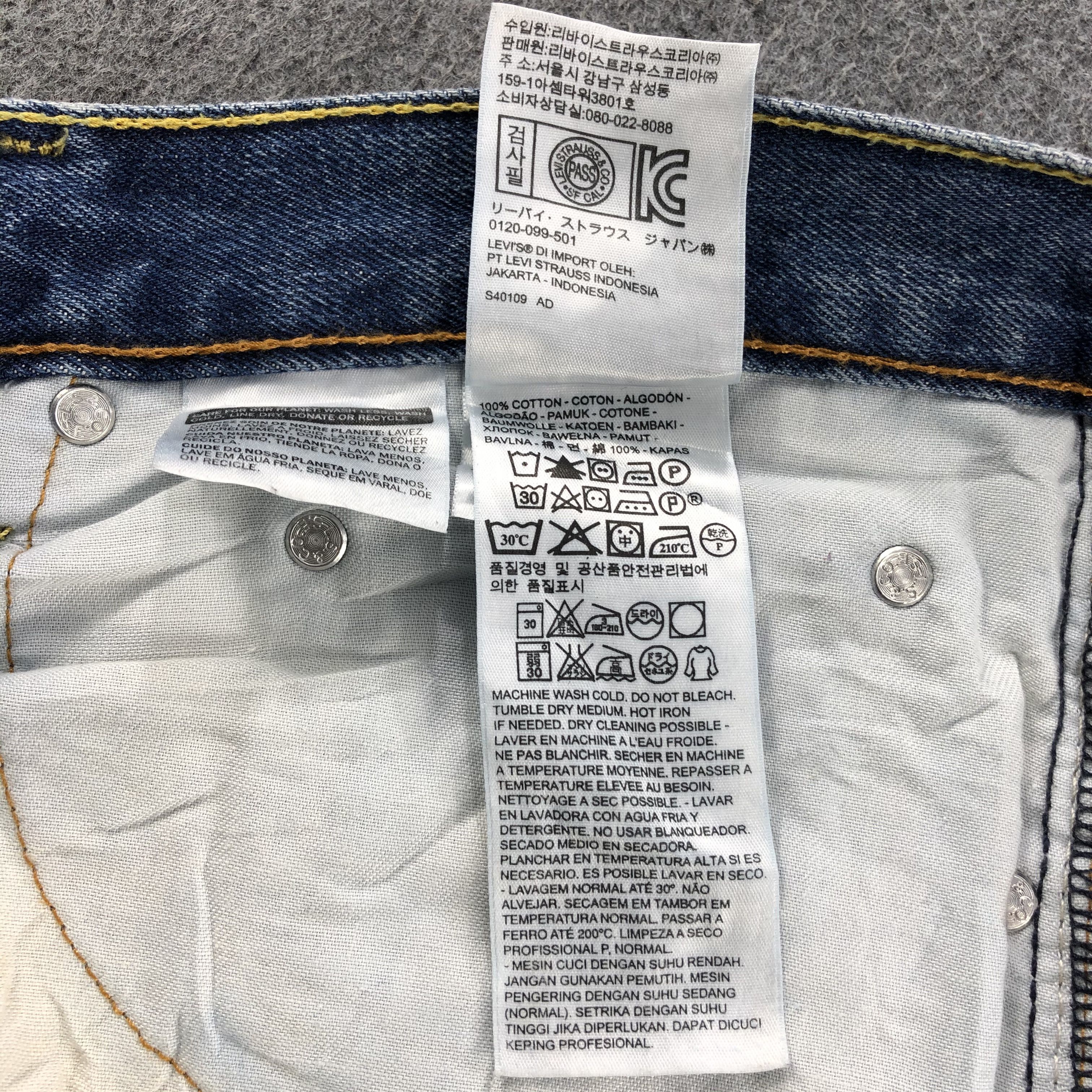 Levi's Vintage Blue Washed Levis 505 Jeans-J982 Size US 37 - 11 Thumbnail