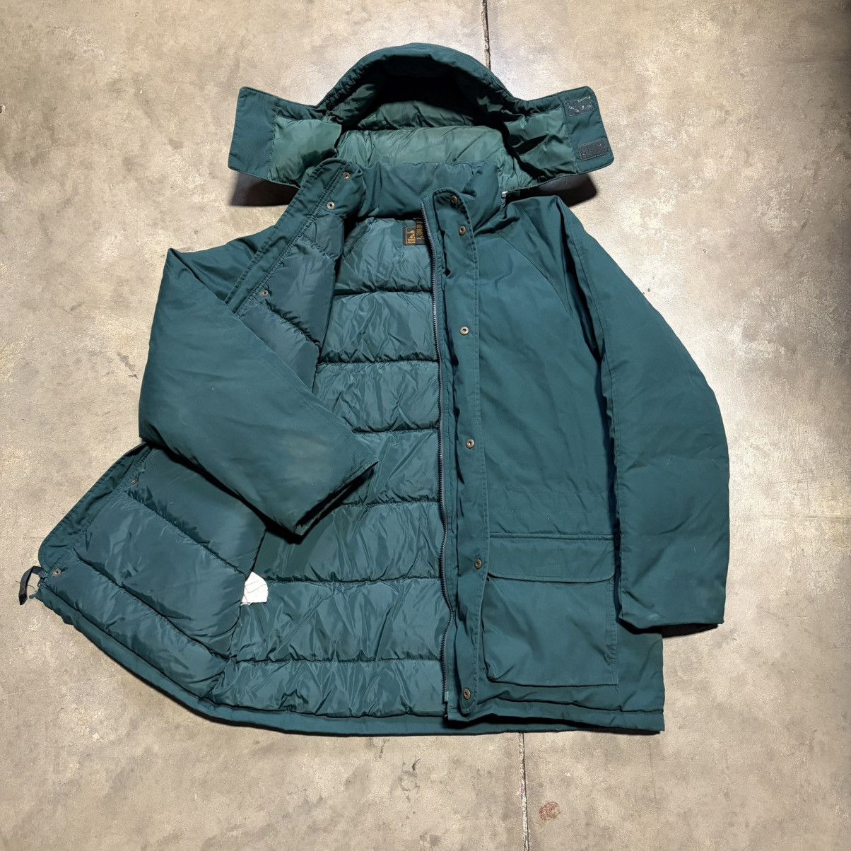 Eddie Bauer Vintage 90s Eddie Bauer Goose Down Puffer Jacket Parka Chore Size US XL / EU 56 / 4 - 6 Thumbnail