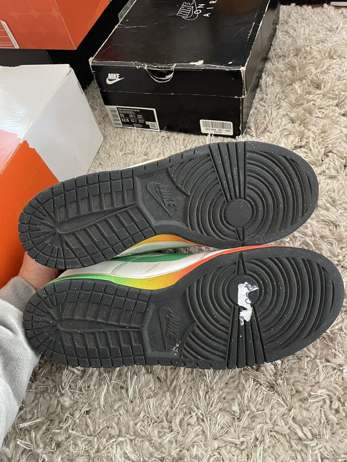 Nike SB Nike Dunk Low 6.0 White Rasta Size US 11 / EU 44 - 7 Thumbnail