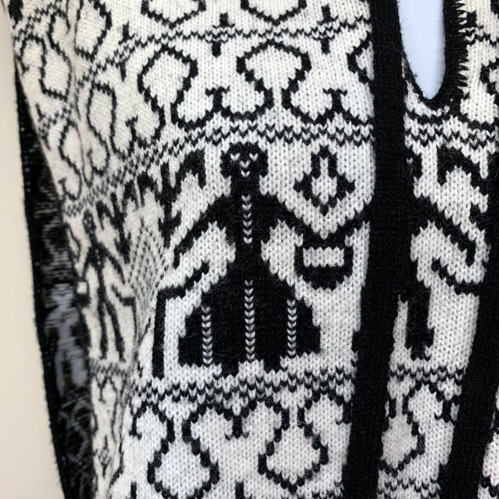 Vintage VINTAGE Milrank California Knit Apron Vest Poncho Ethnic Peasant Boho Art to Wear Shirt/Top Shirt? Size ONE SIZE - 3 Thumbnail