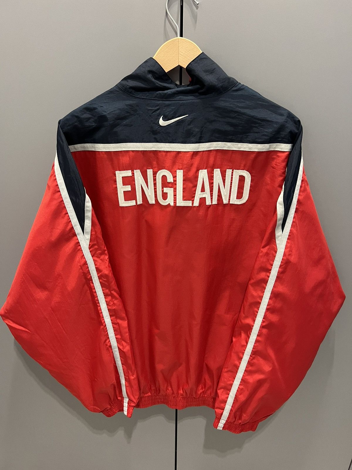 Nike Vintage Nike England Rugby Jacket Medium Size US M / EU 48-50 / 2 - 5 Thumbnail