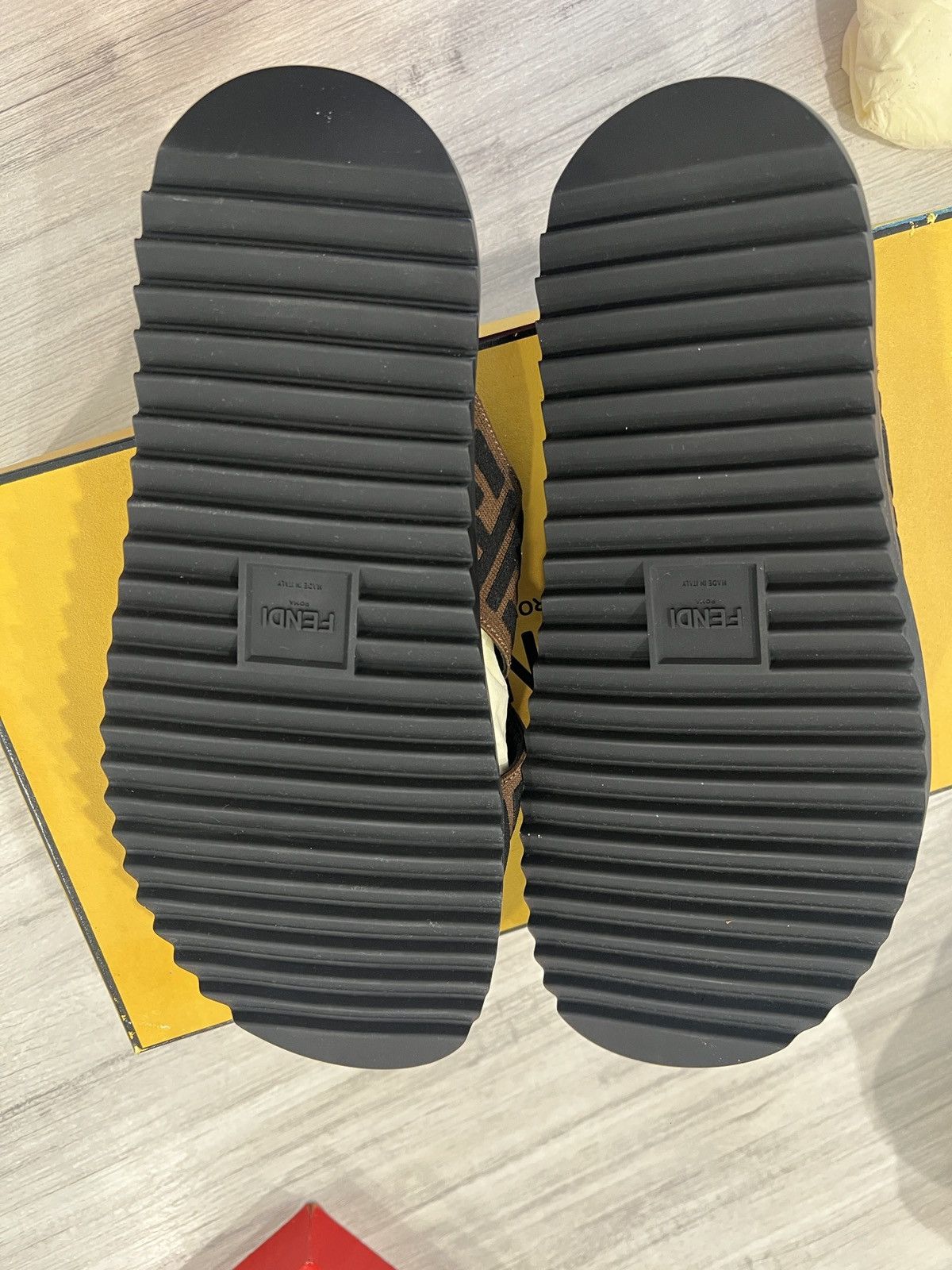 Fendi Fendi Sandals Size US 10 / EU 43 - 2 Thumbnail
