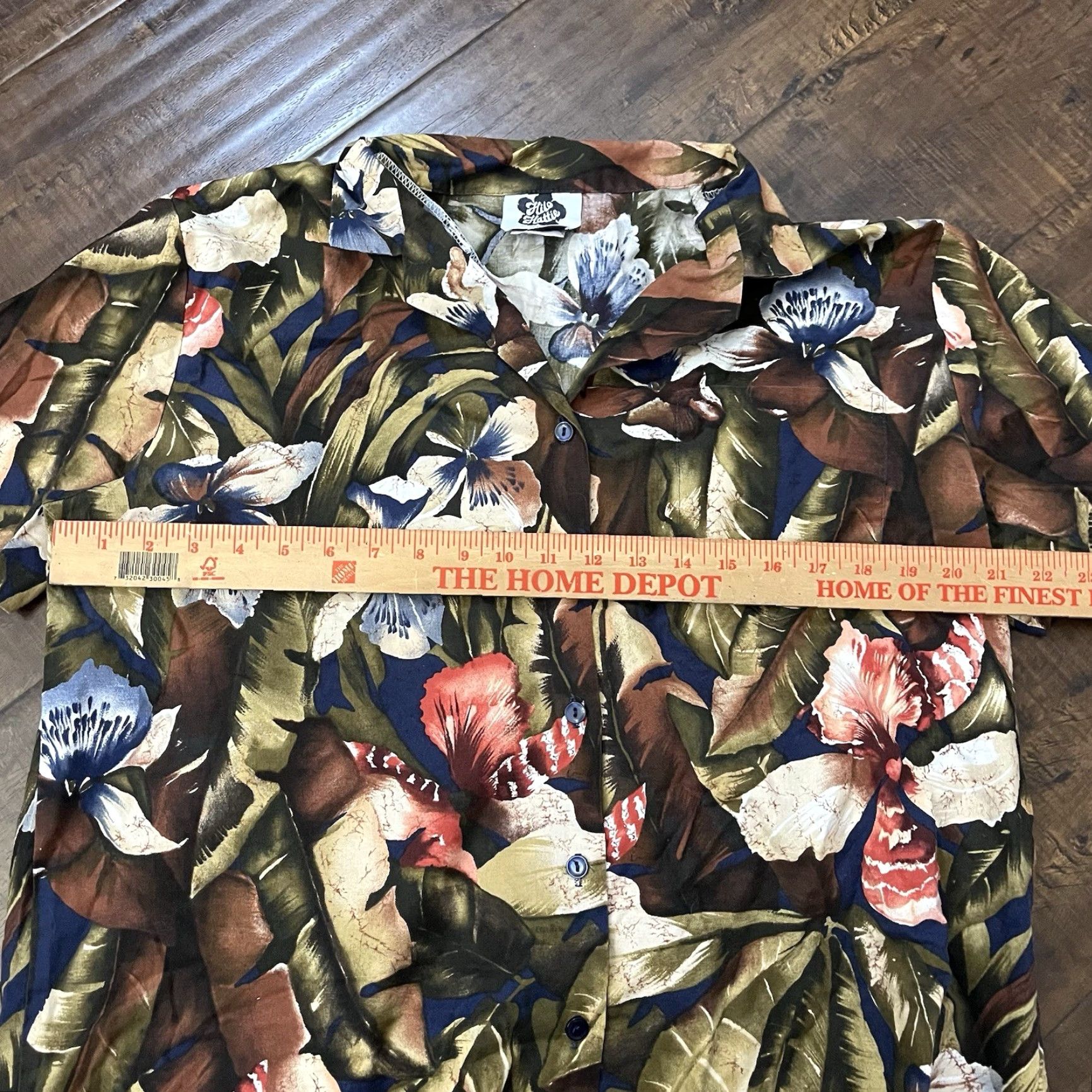 Hilo Hattie VINTAGE Hilo Hattie Hawaiian Shirt L Brown Floral Short Sleeve Camp Collar 80s Mens Size US L / EU 52-54 / 3 - 5 Thumbnail