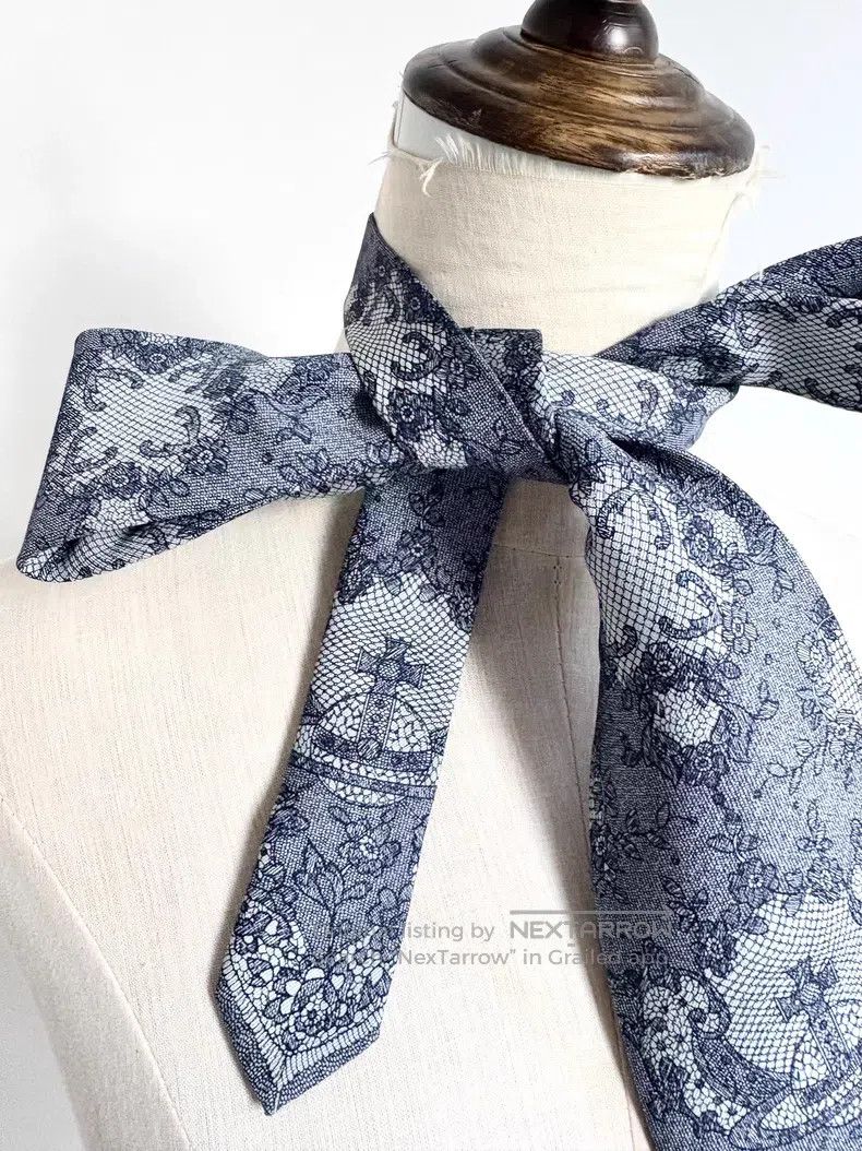 Vivienne Westwood Vivienne Westwood Ice Blue Lace Printed Saturn Floral Tie Size ONE SIZE - 3 Thumbnail