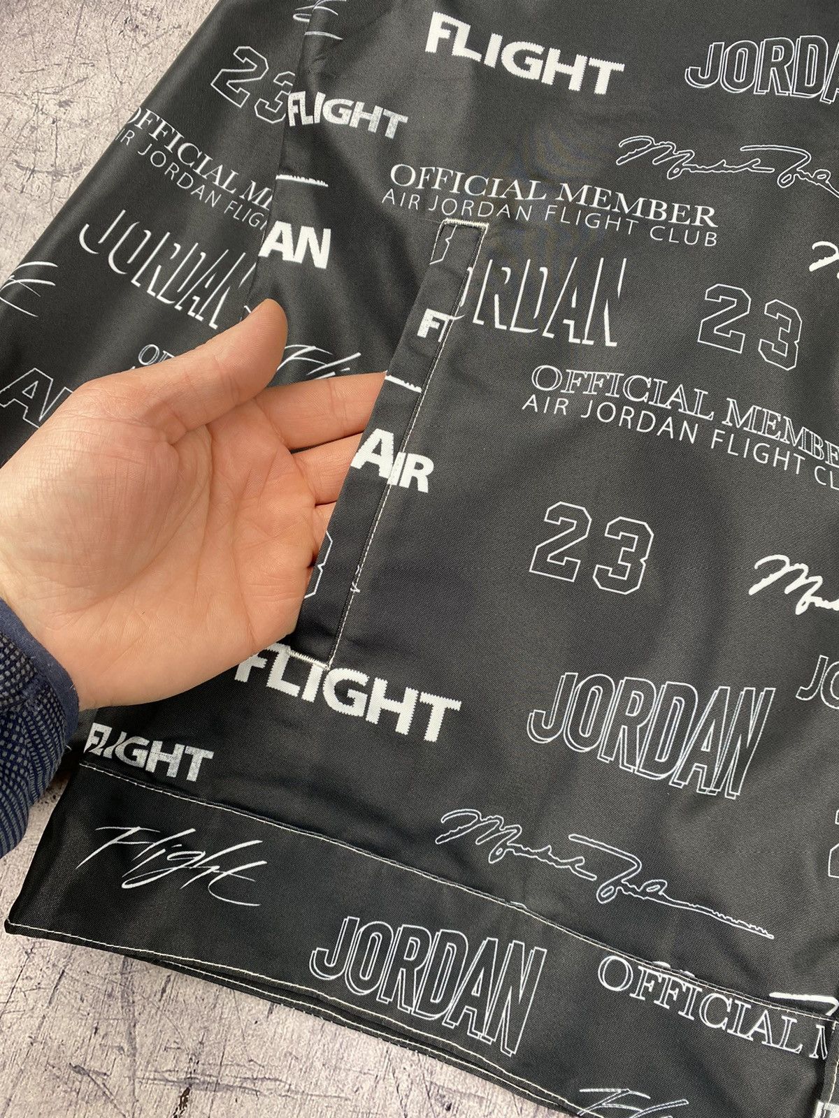 Jordan Brand × Nike Nike Air Jordan Satin Coaches Jacket Size S Size US S / EU 44-46 / 1 - 6 Thumbnail