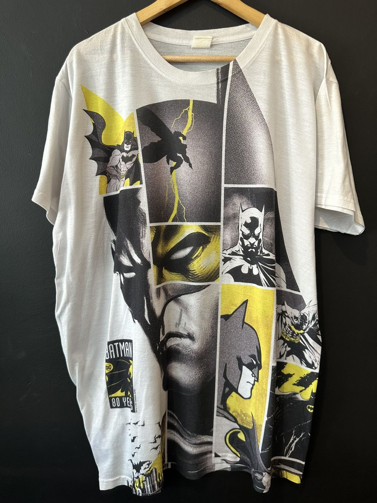 Vintage Batman full prints Size US XL / EU 56 / 4 - 1 Thumbnail