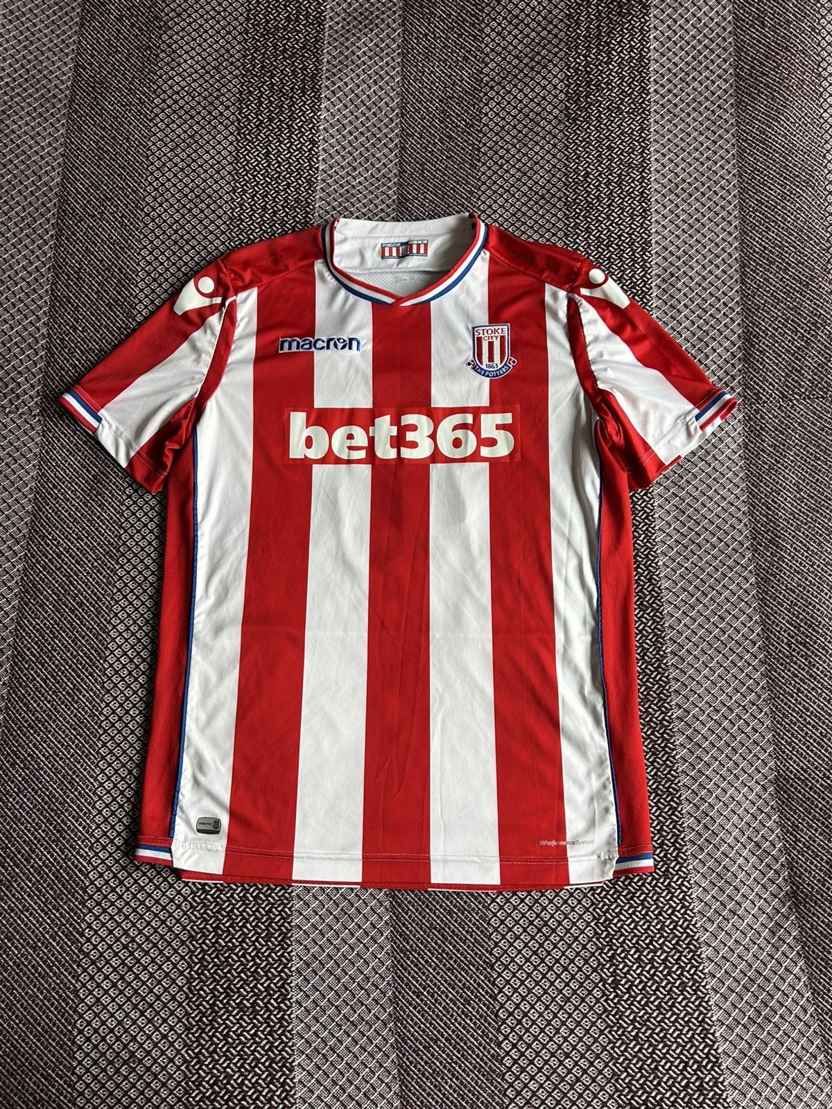 Vintage Stoke City England Home Soccer Jersey Stripes Size XL Size US XL / EU 56 / 4 - 1 Thumbnail