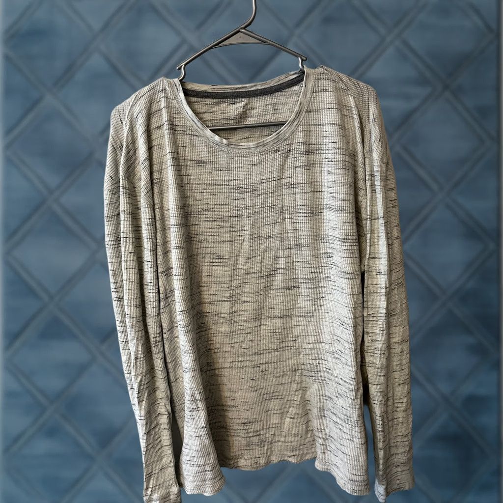 Old Navy Answer: Old Navy Mens XL Soft Washed Waffle Gray CrewNeck Long Sleeve Shirt Size US XL / EU 56 / 4 - 1 Thumbnail