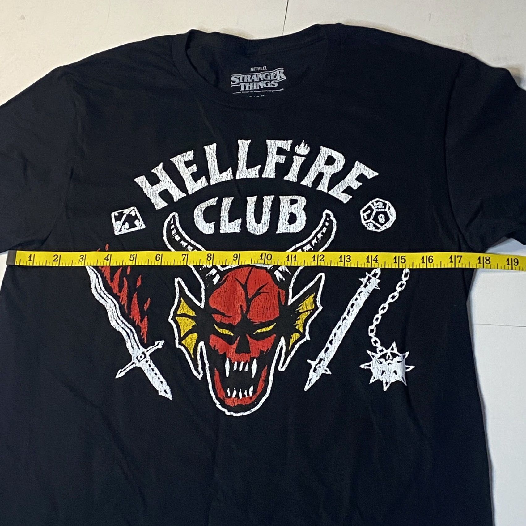 Vintage VINTAGE Stranger Things T Shirt Hell Fire Club Size S Black Unisex Adults Short Sleeve 80s Movie CM 34-36 Size US S / EU 44-46 / 1 - 5 Thumbnail