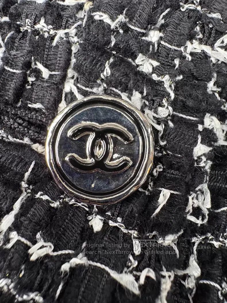 Chanel Chanel 24B black and white plaid tweed single-breasted rou Size XXS / US 00 / IT 34 - 4 Thumbnail