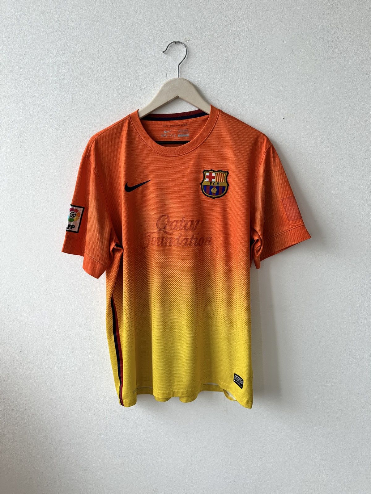 Other FC Barcelona 2012/2013 Away Jersey Nike Size US L / EU 52-54 / 3 - 1 Thumbnail