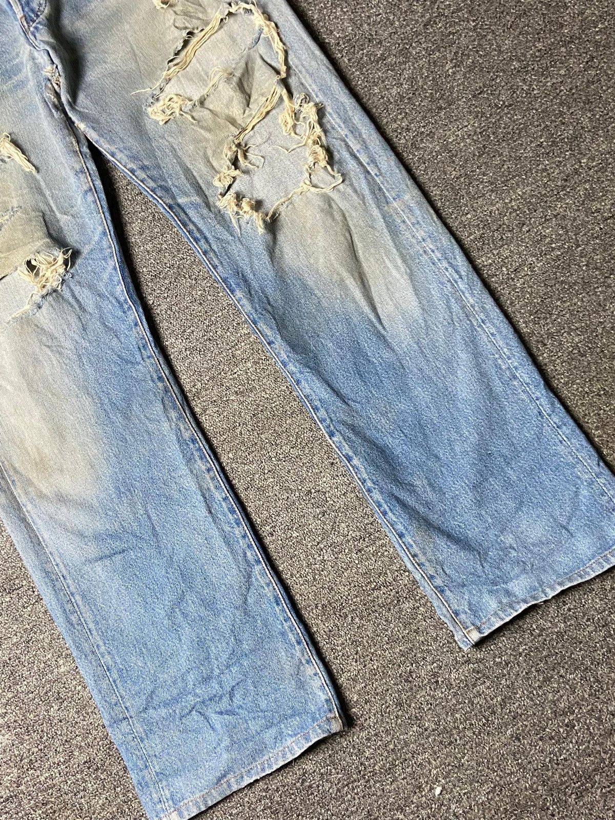 Levi's Levis Strauss Co. Distressed Ripped Jeans (158) Size US 32 / EU 48 - 11 Thumbnail