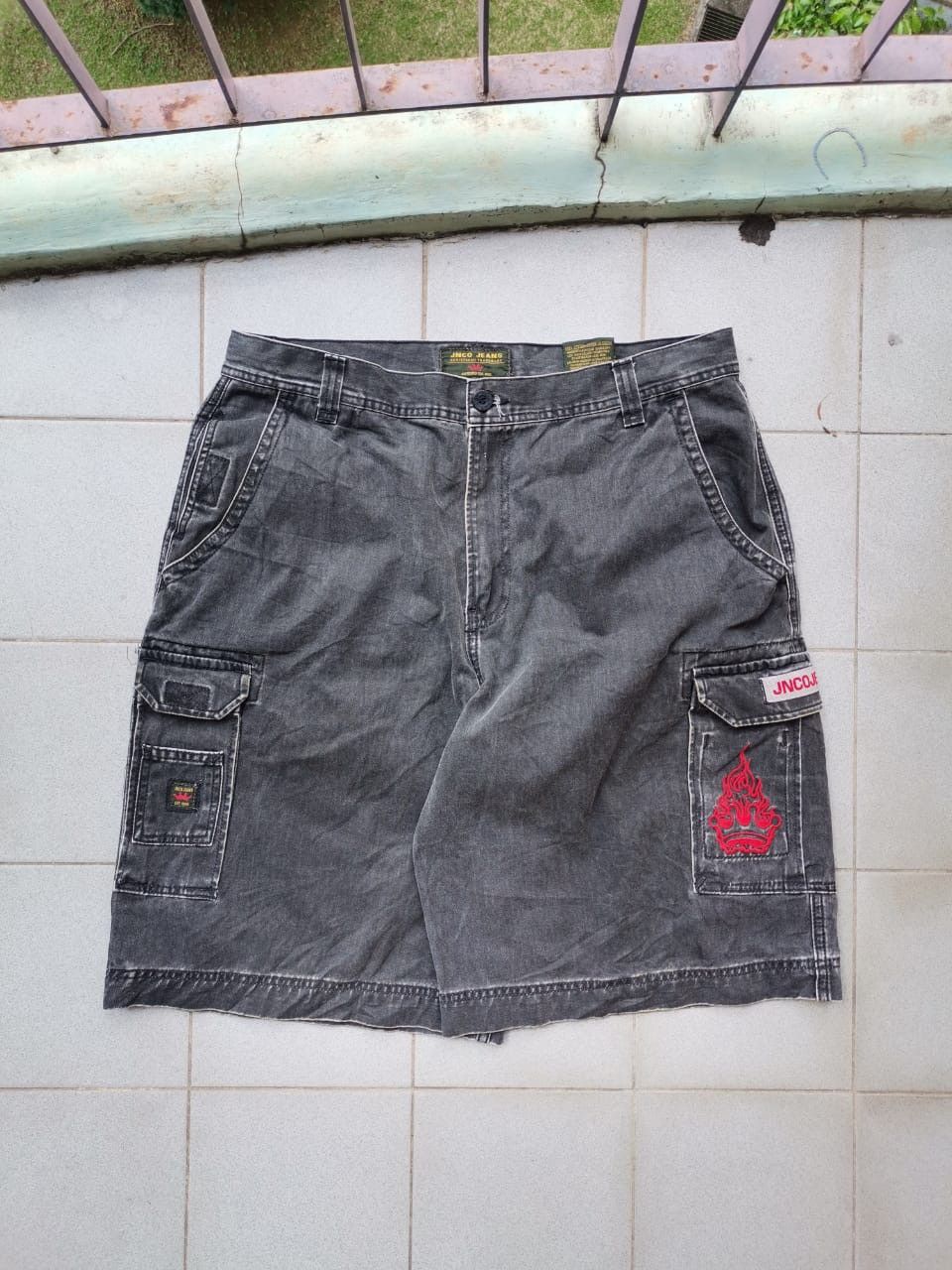 JNCO VTG JNCO CARGO SHORT MULTIPOCKET Size US 38 / EU 54 - 1 Thumbnail