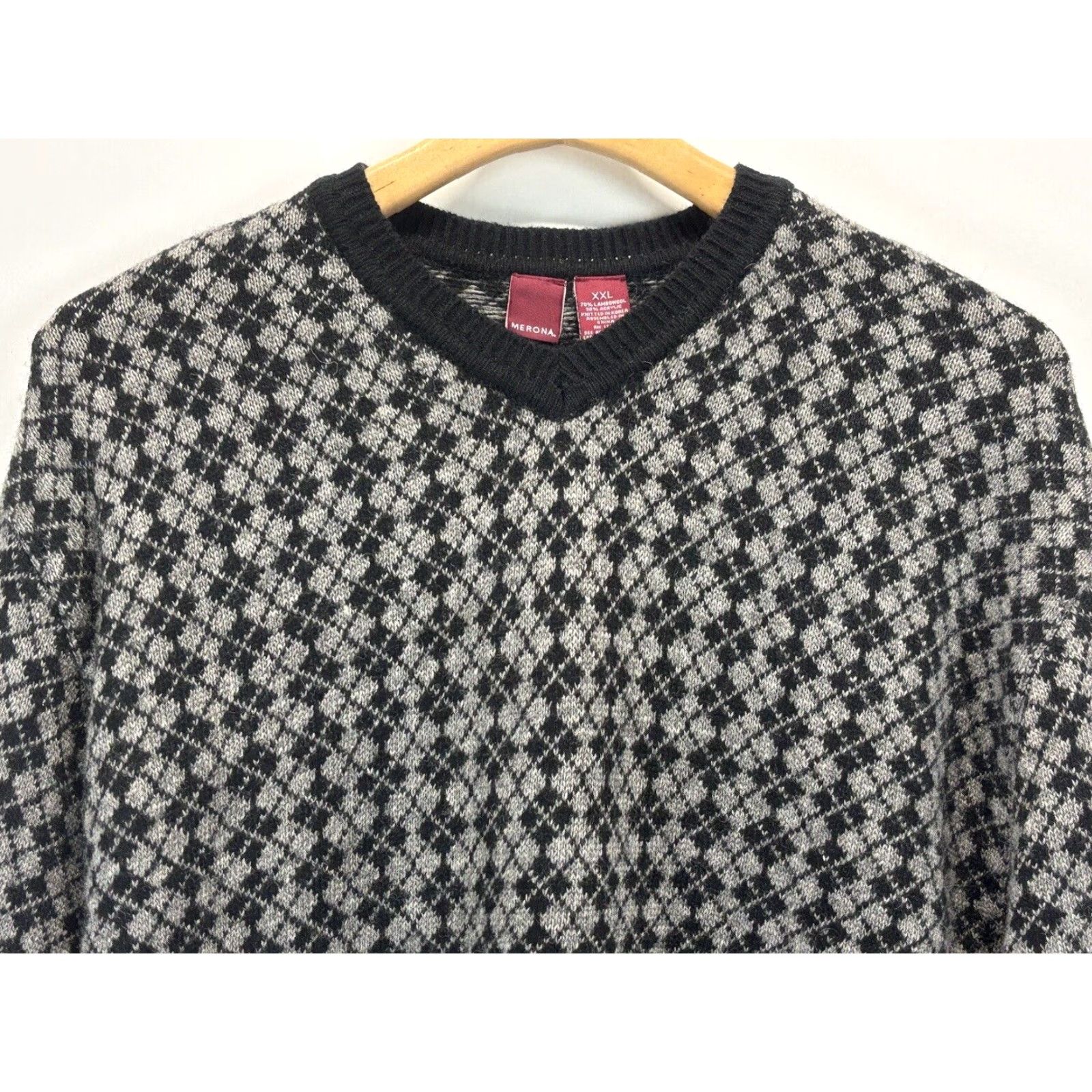 Merona VINTAGE Merona Geometric Wool Sweater Mens 2XL Pullover V-Neck Grey Black 90s Grandpa Size US XXL / EU 58 / 5 - 2 Thumbnail