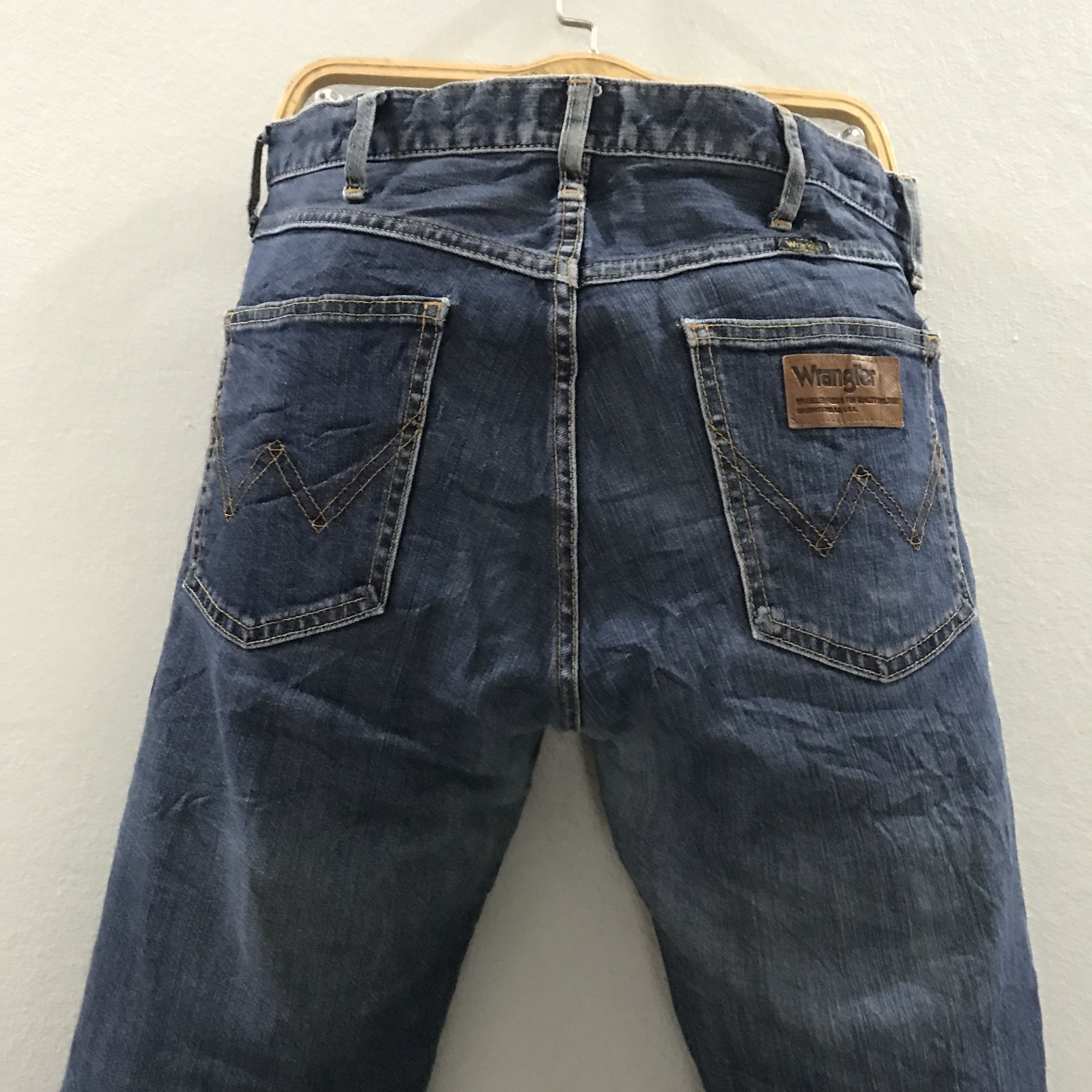 Wrangler Vintage 90s Wrangler Japan Faded Blue Stone Washed Jean Size US 32 / EU 48 - 10 Thumbnail