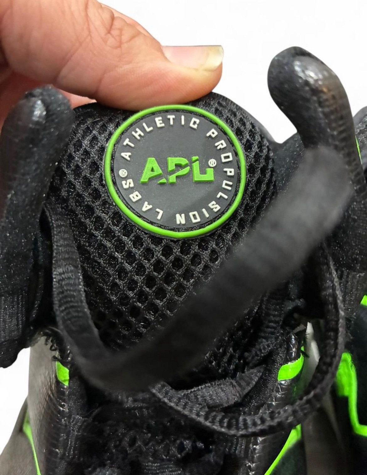 APL APL Concept 2 Basketball Sneakers – Black/Neon – Size 13 Size US 13 / EU 46 - 4 Thumbnail