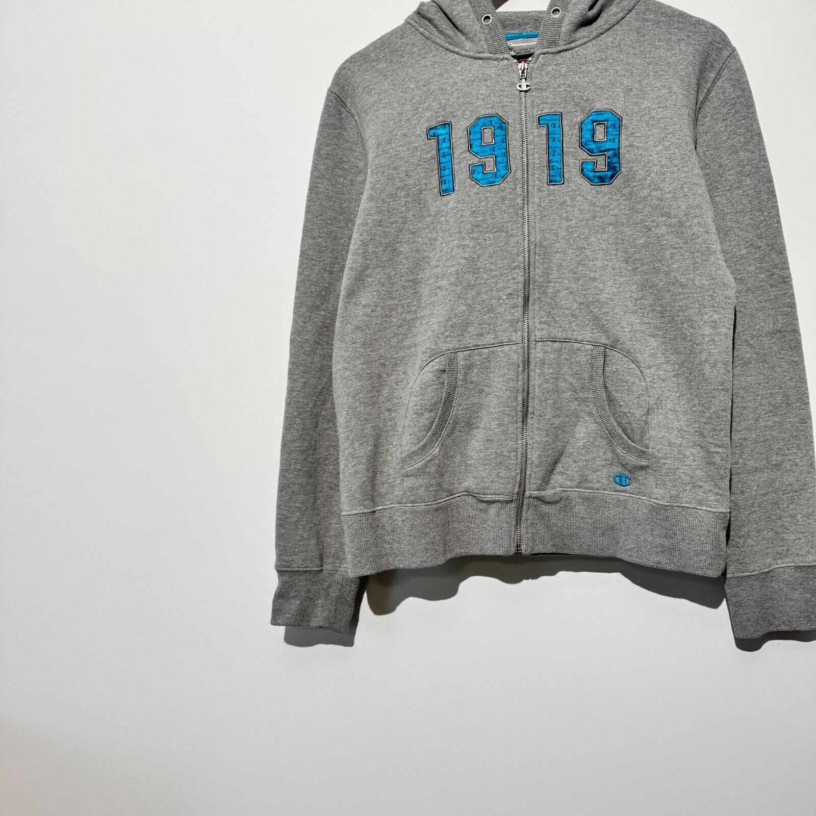 Champion Vintage Champion Unisex Gray Cotton Hoodie Size S Reverse Size US S / EU 44-46 / 1 - 9 Thumbnail